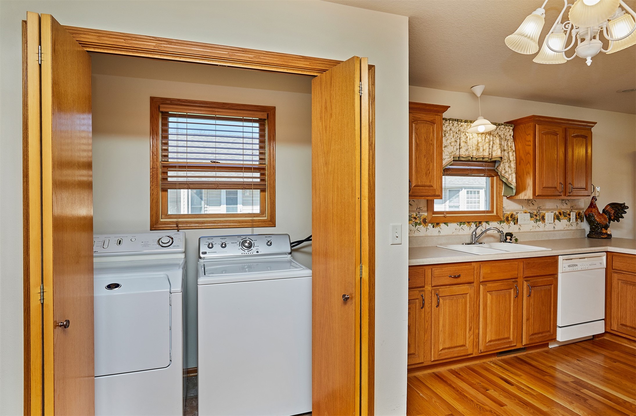 311 North Street W