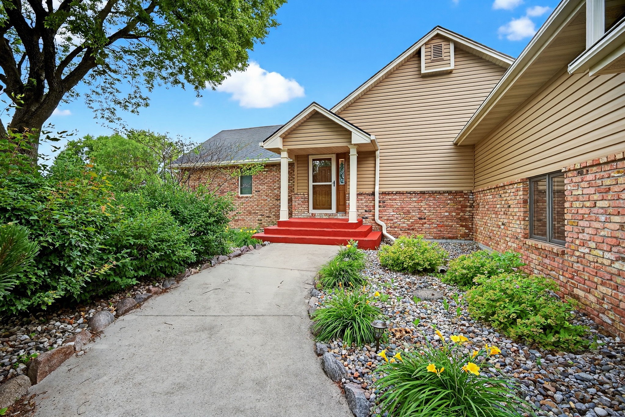 5074 PANORAMA Drive