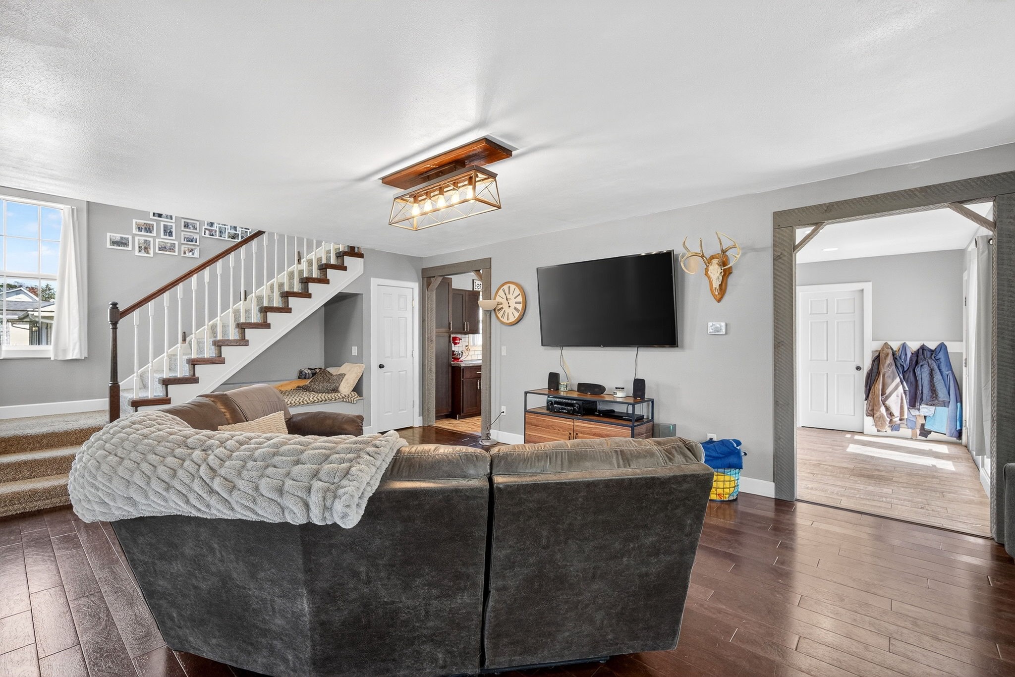 209 W Jackson Street