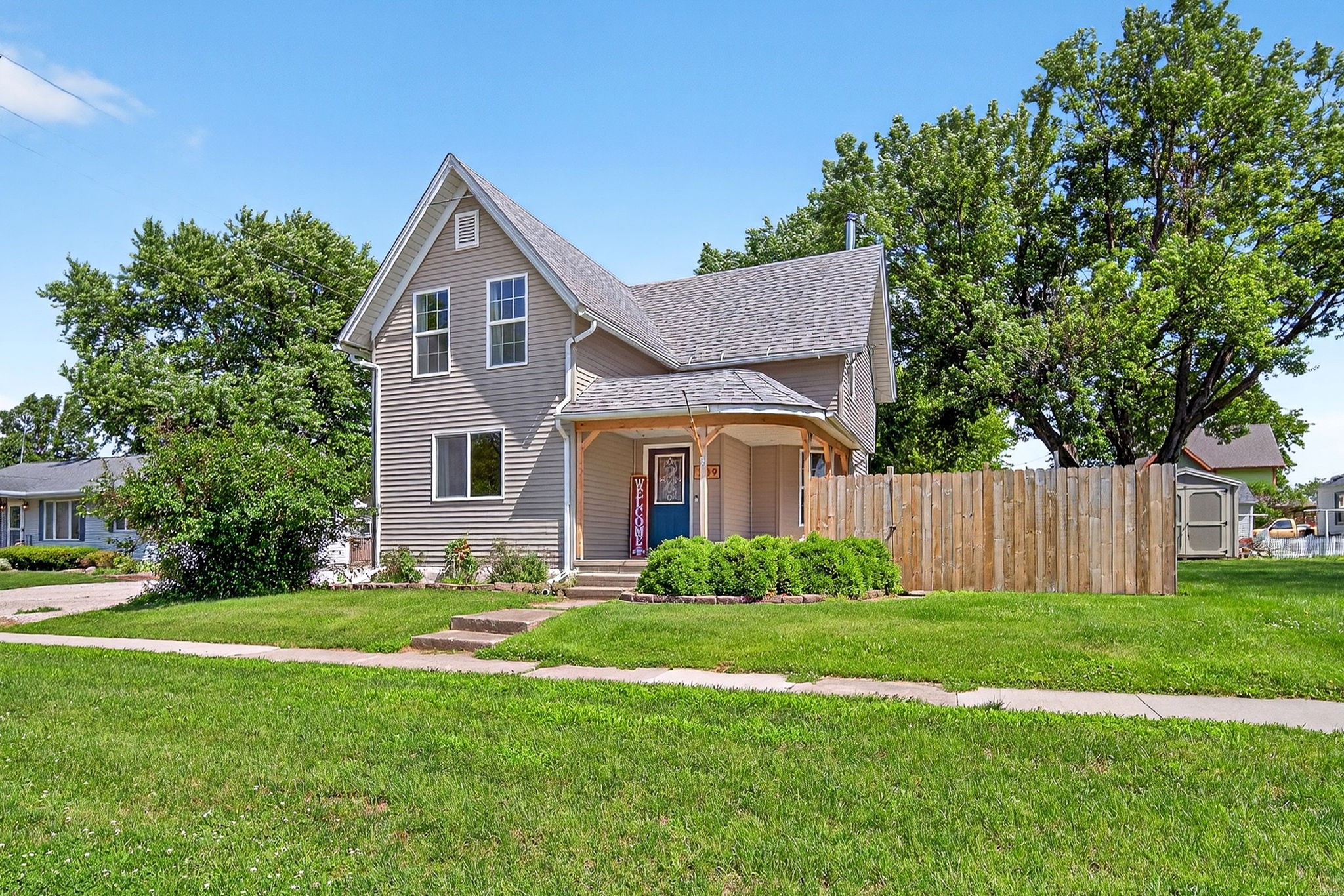 209 W Jackson Street