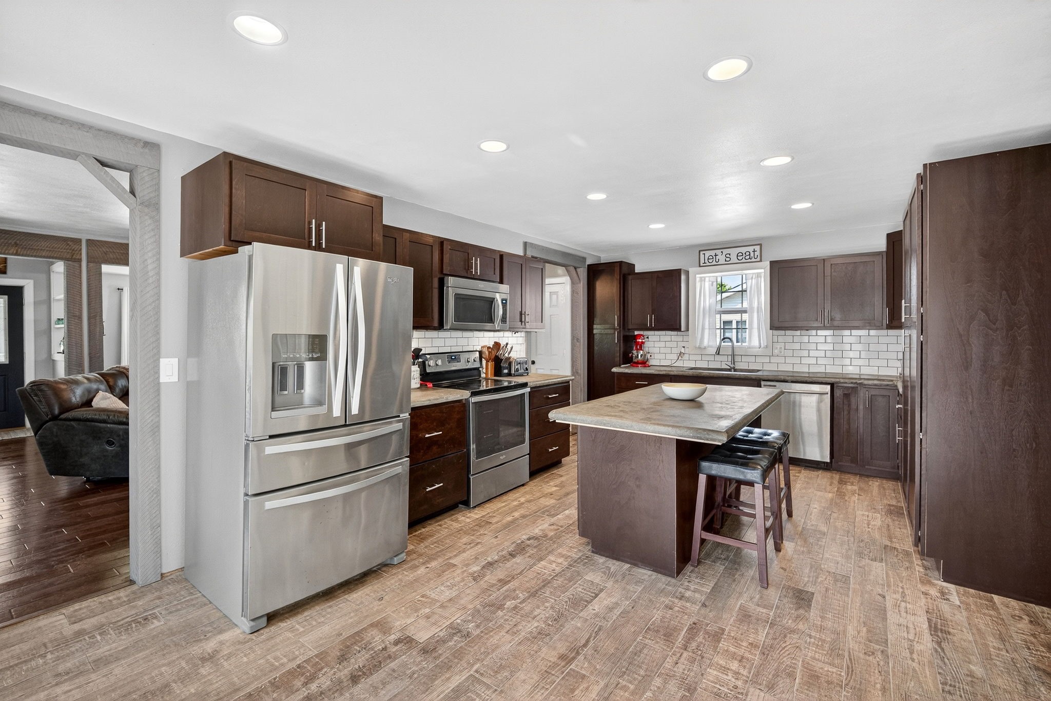 209 W Jackson Street