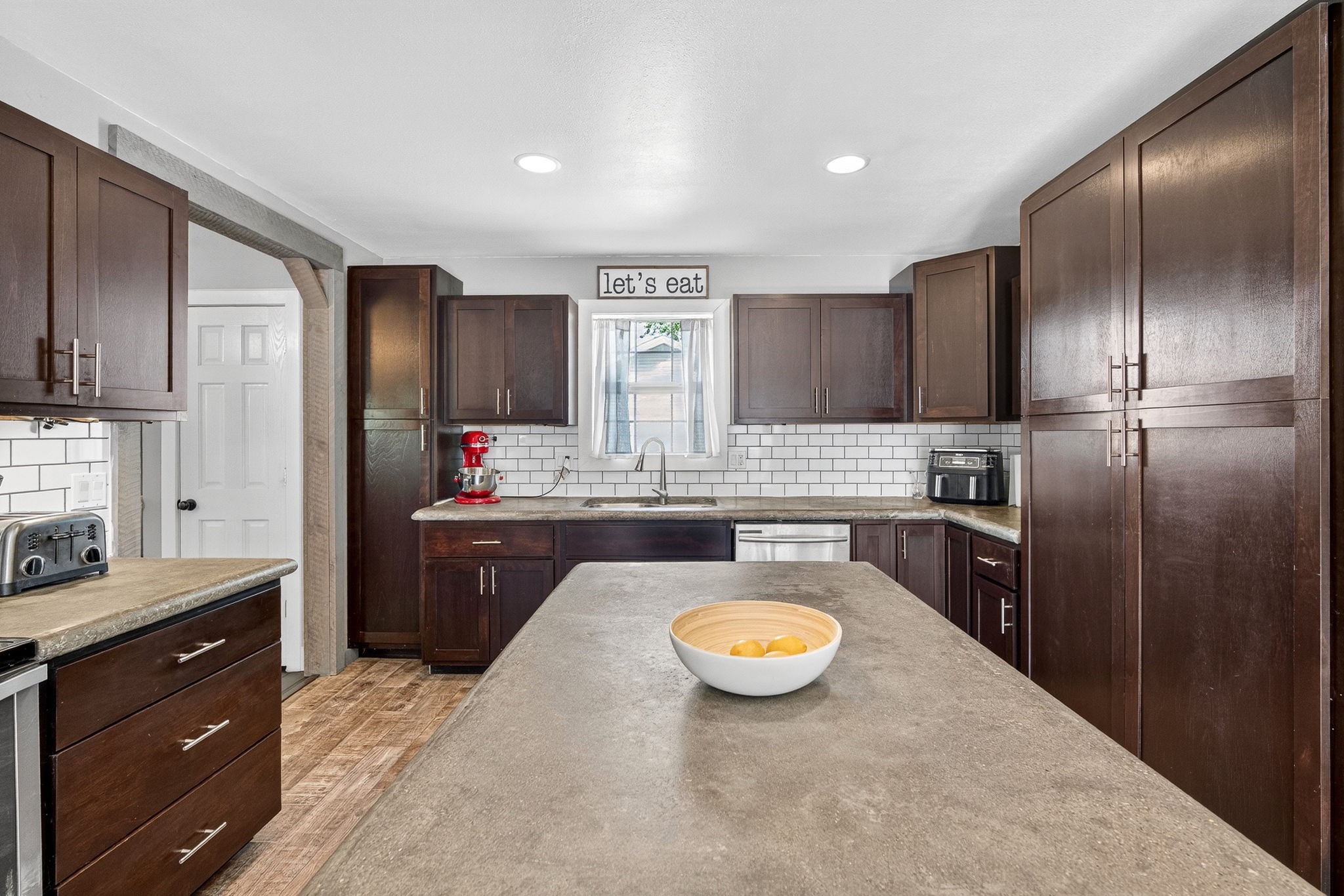 209 W Jackson Street