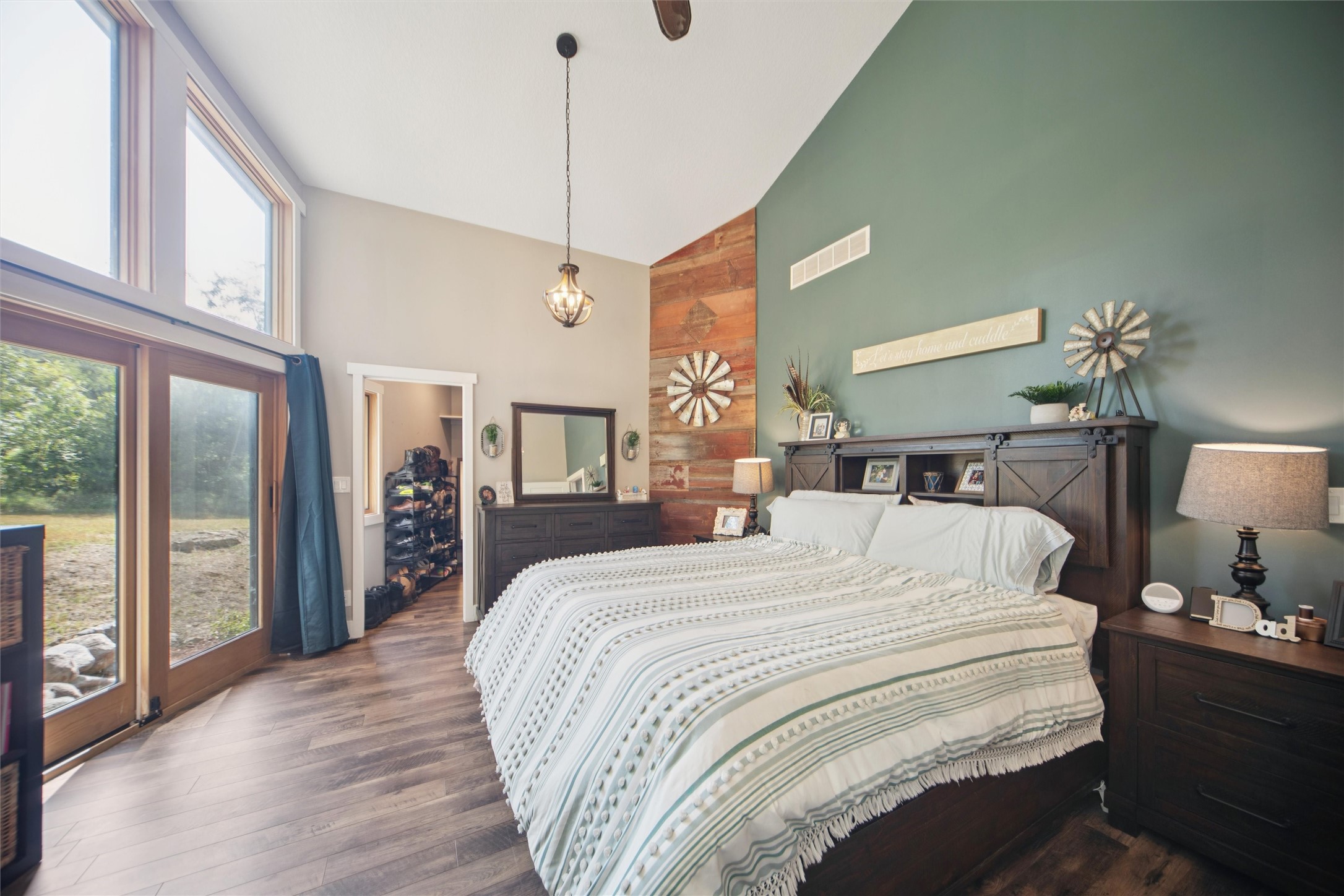 9108 Oak Crest Court