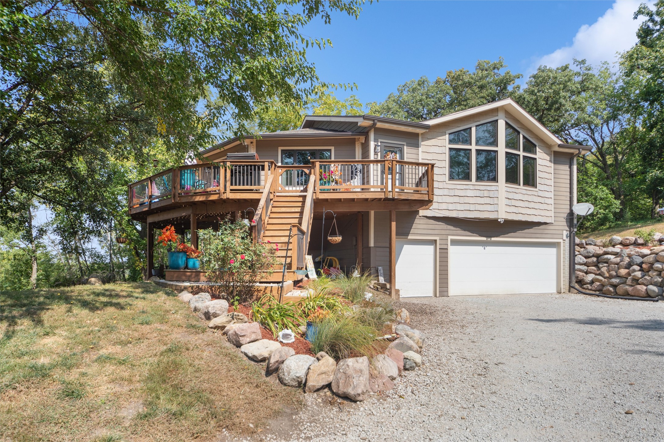 9108 Oak Crest Court