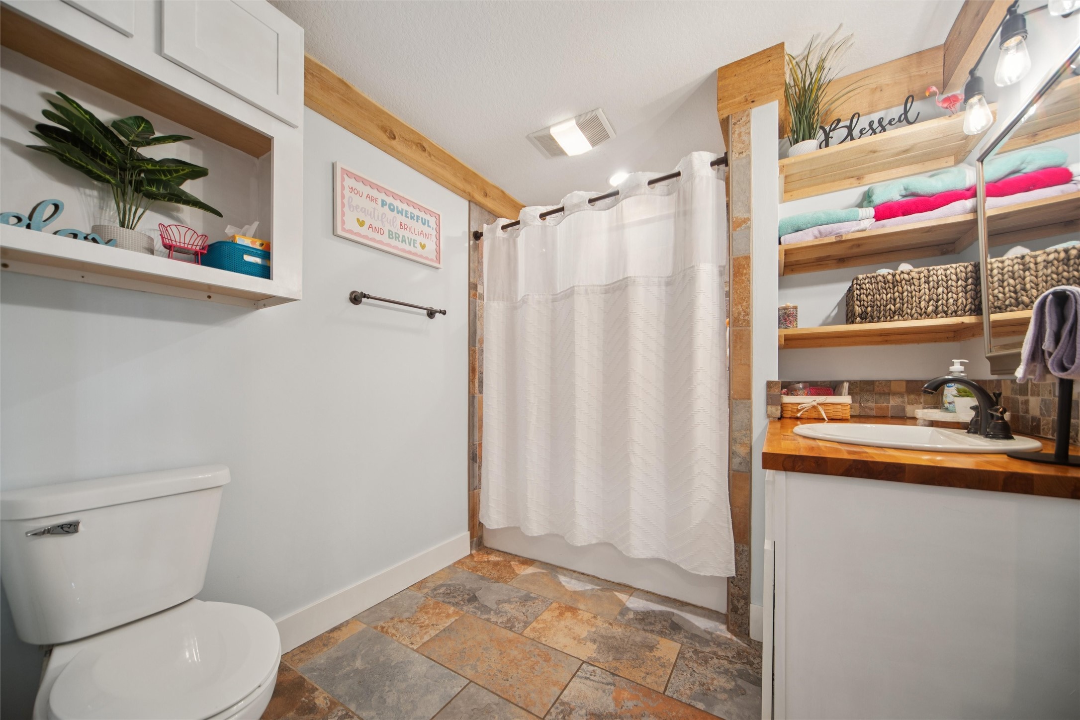 9108 Oak Crest Court