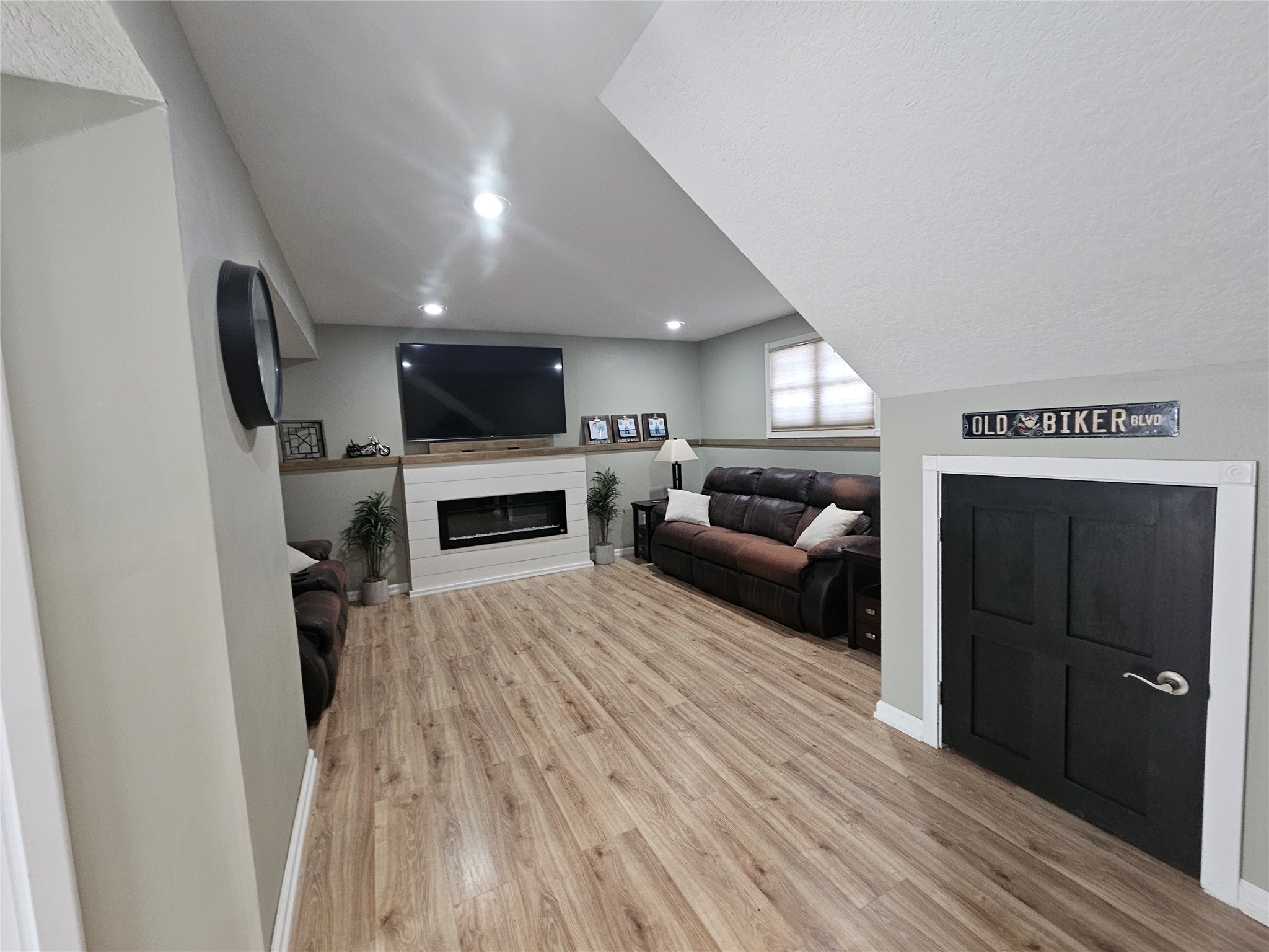 1711 Winter Street
