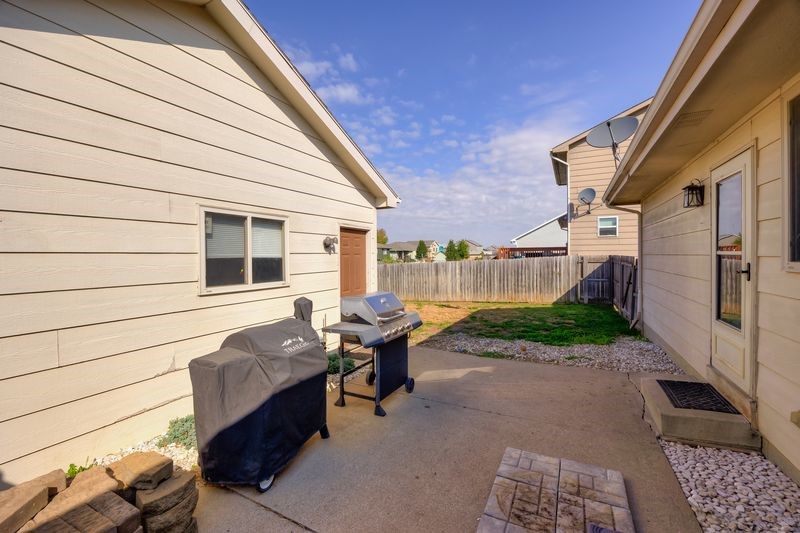 418 NE Maple Street