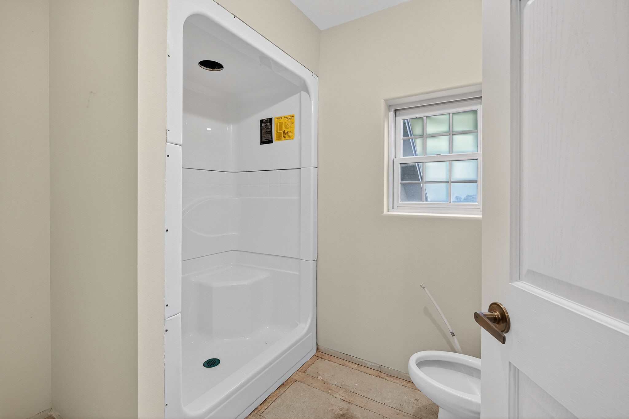1571 Quill Ave. None