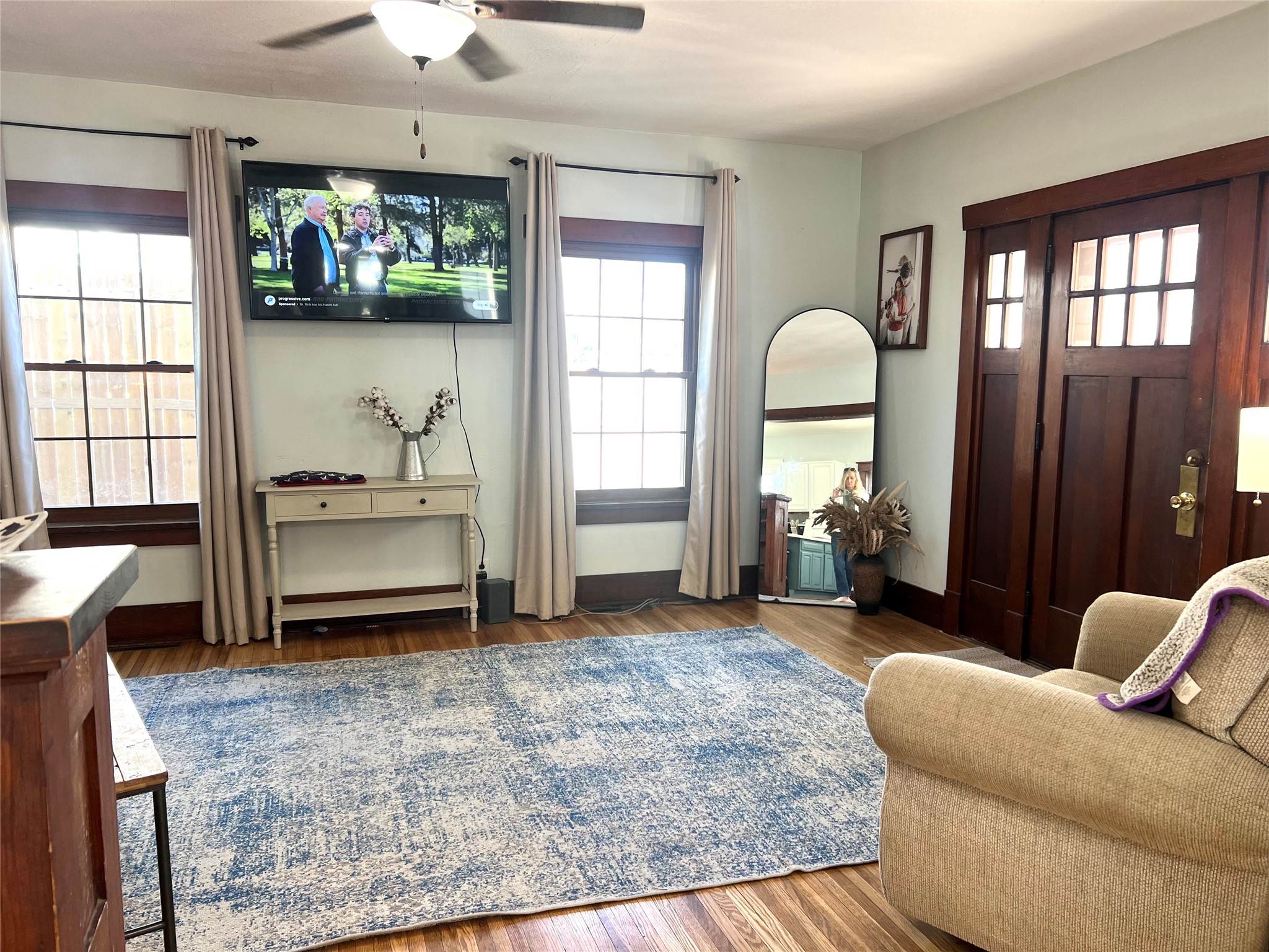 305 S 4th Street