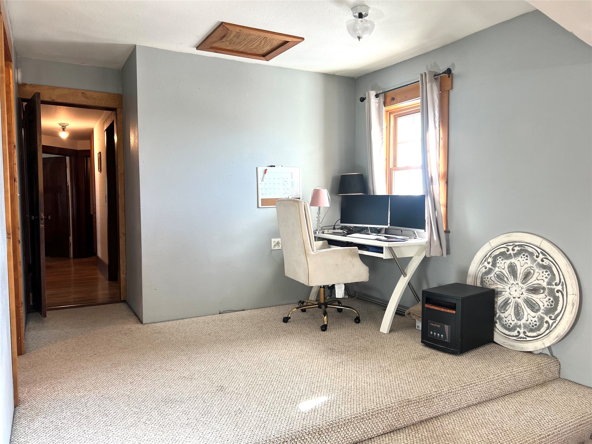 305 S 4th Street