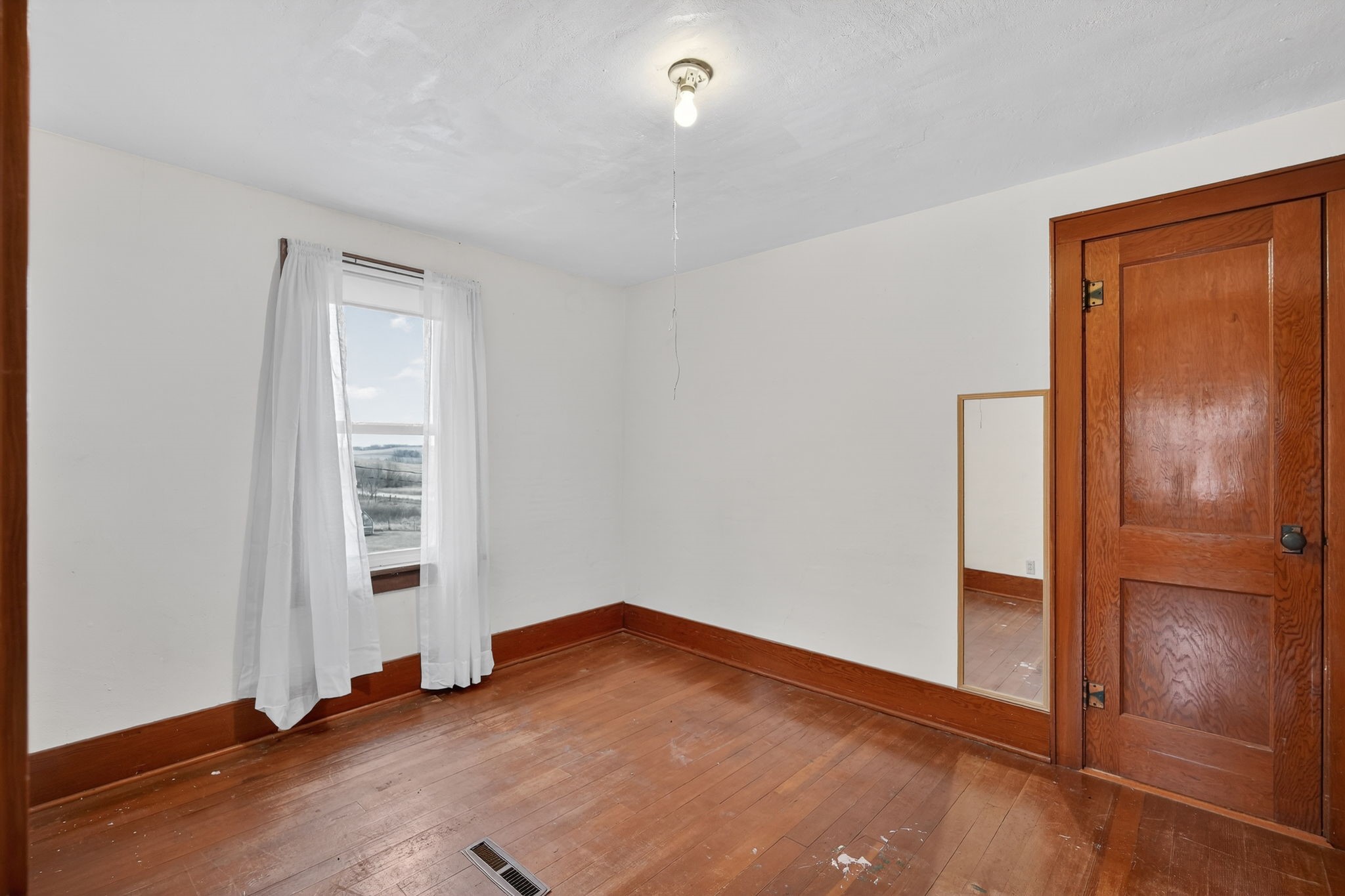 1995 Maple Avenue