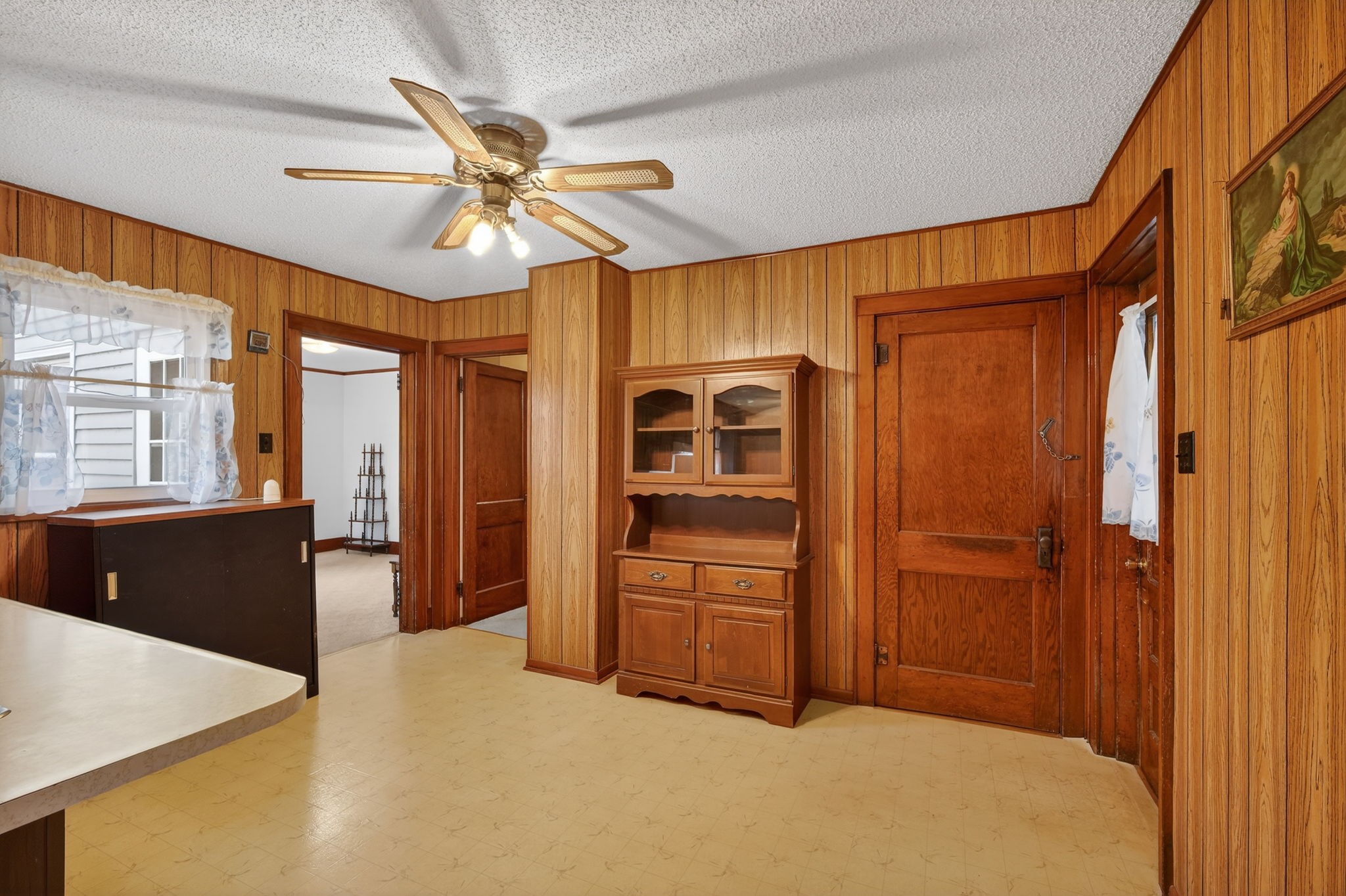 1995 Maple Avenue