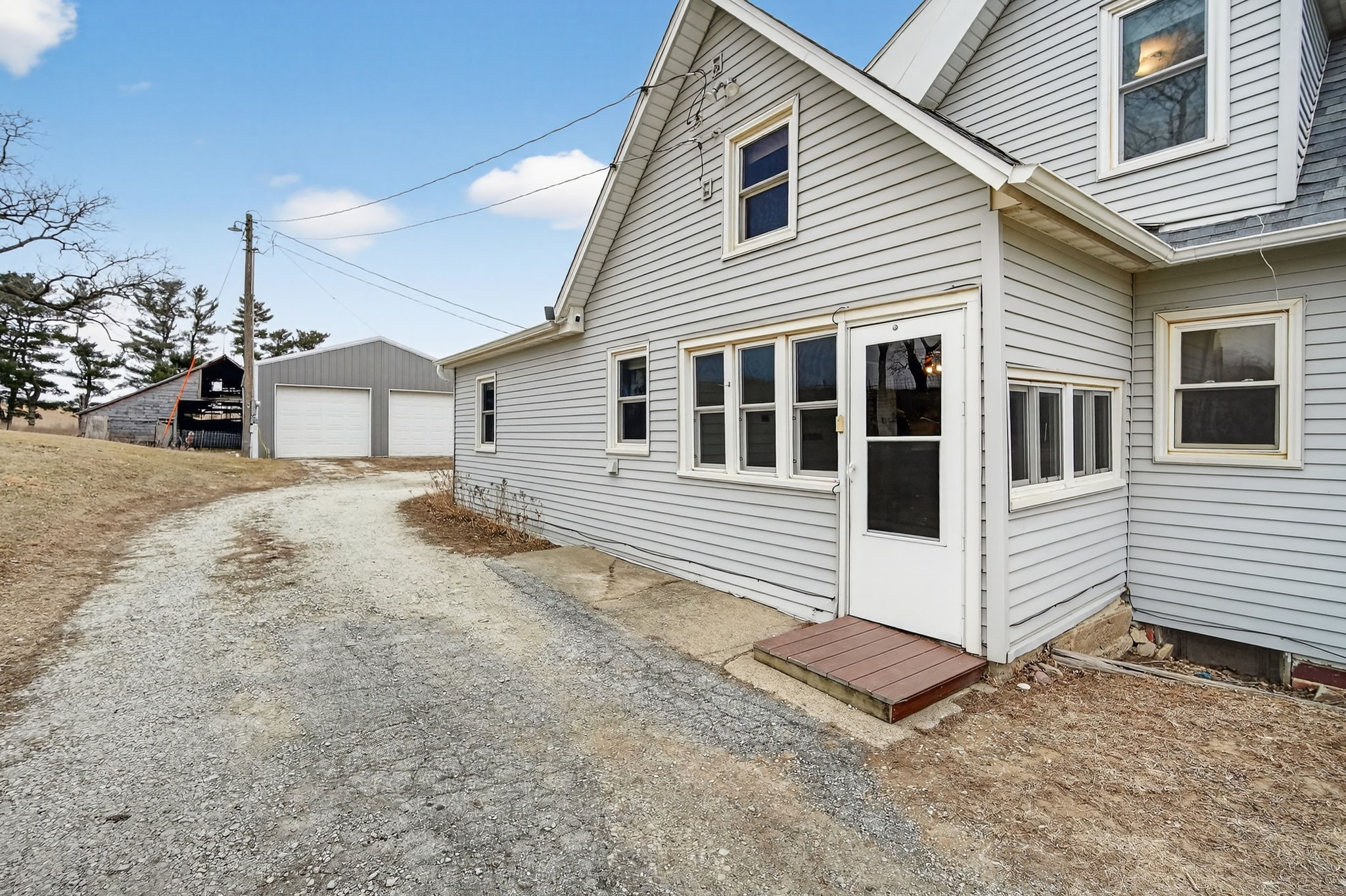 1995 Maple Avenue