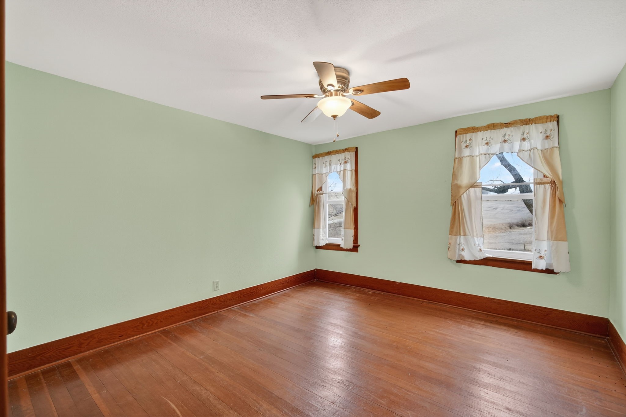 1995 Maple Avenue