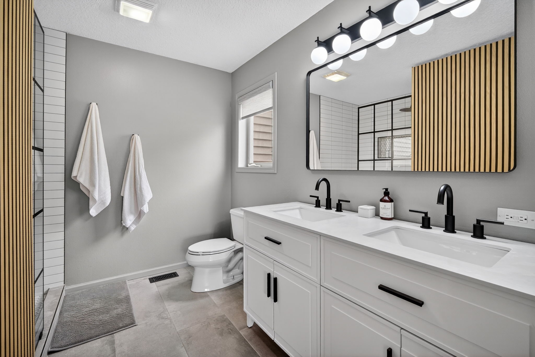 5128 Panorama Drive