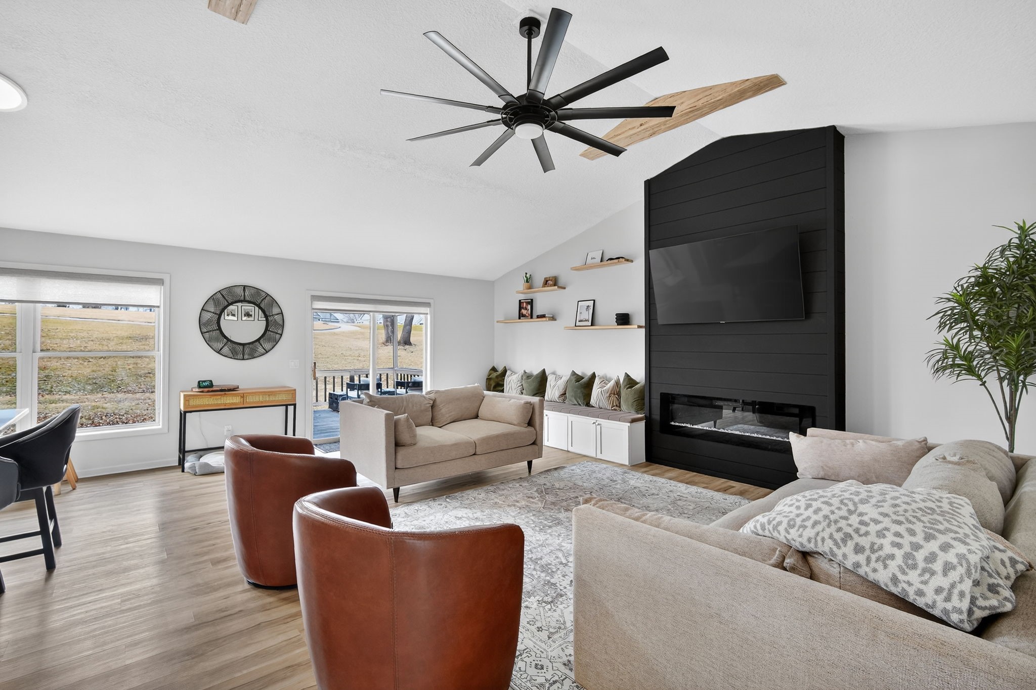 5128 Panorama Drive