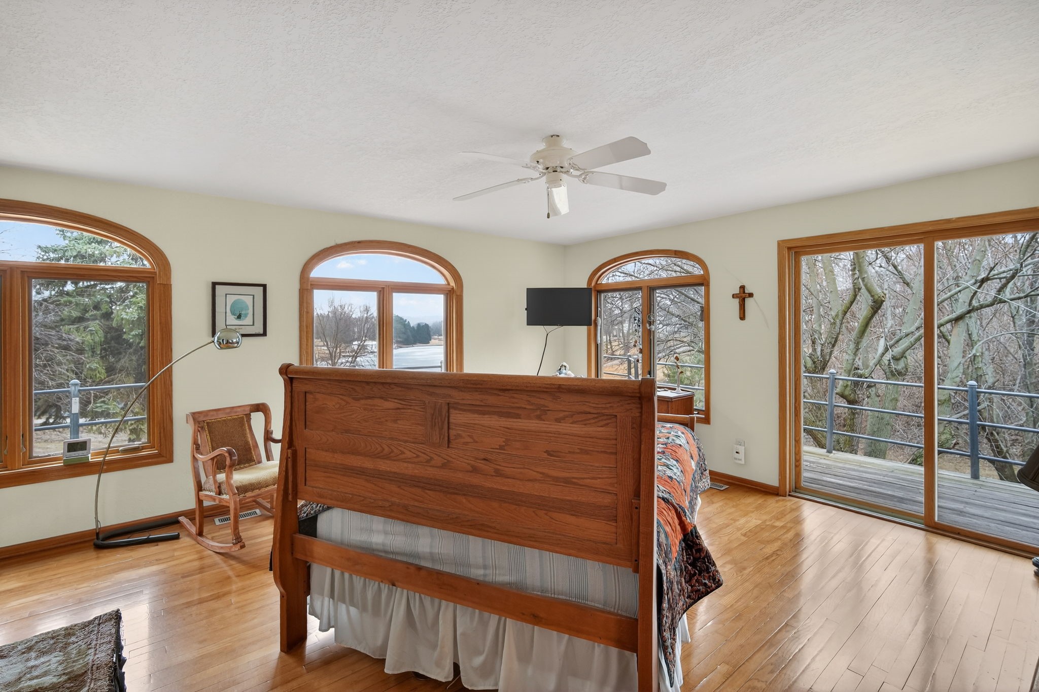 5205 Perry Point