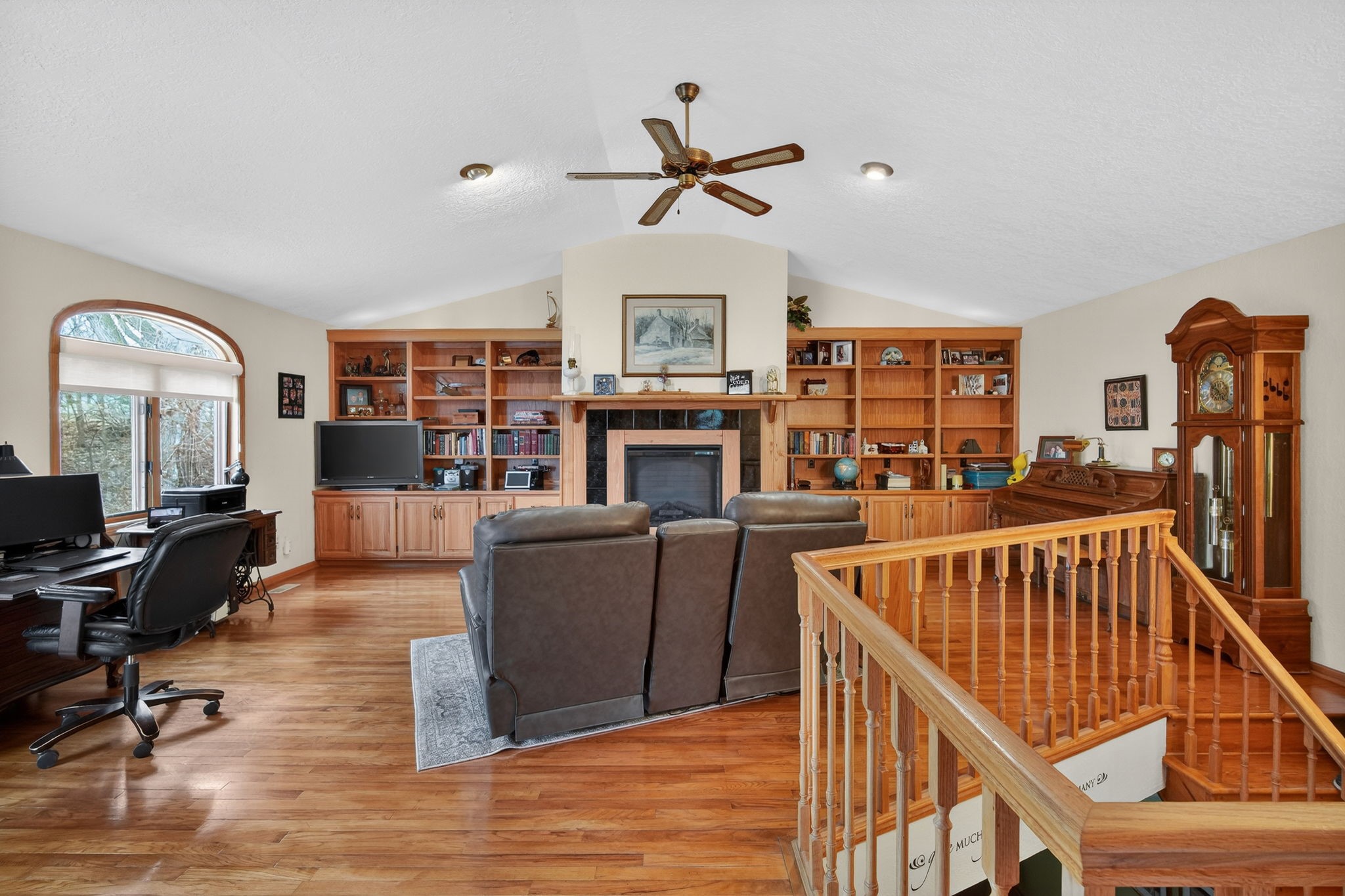 5205 Perry Point