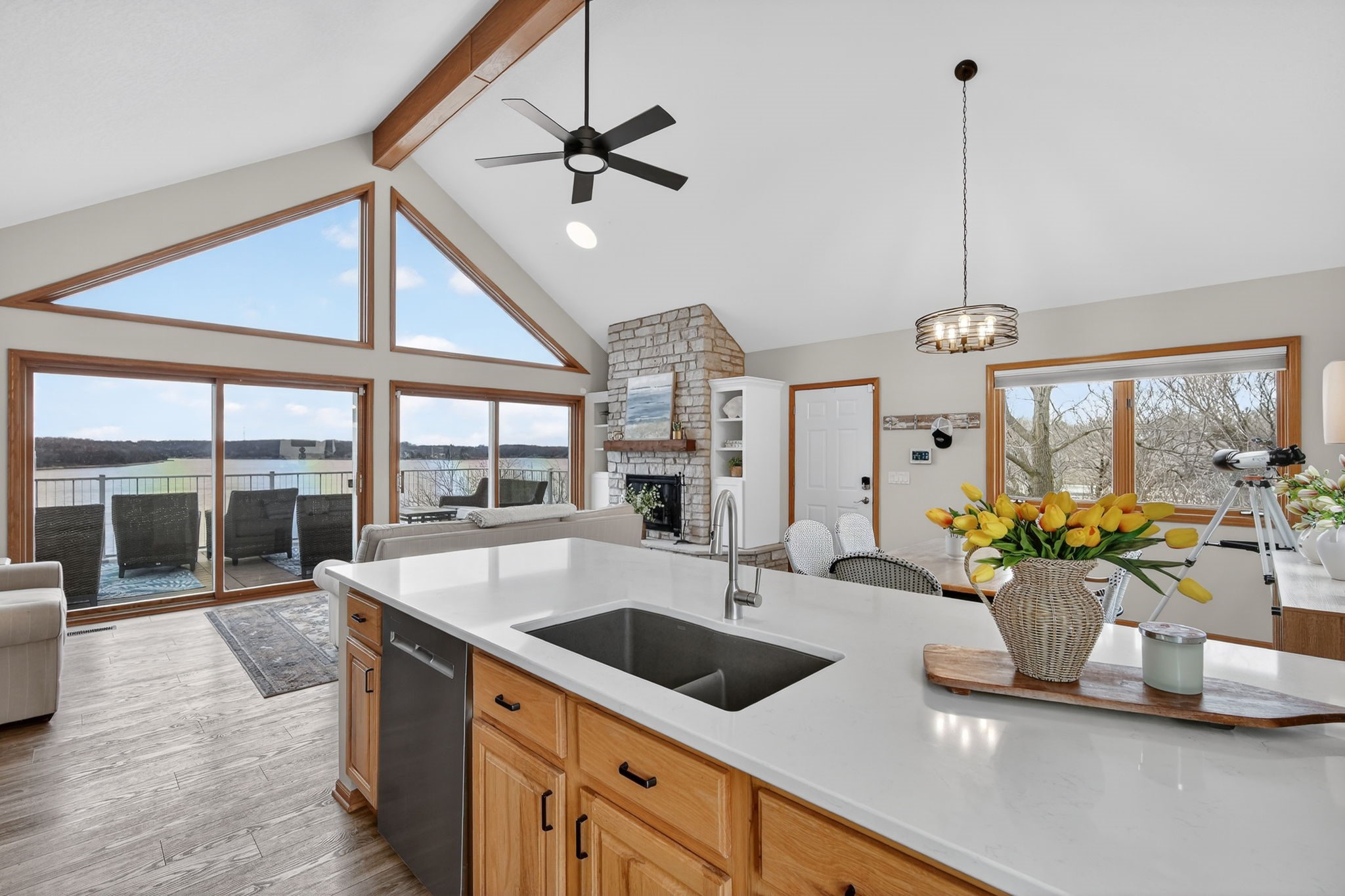 5339 Panorama Terrace