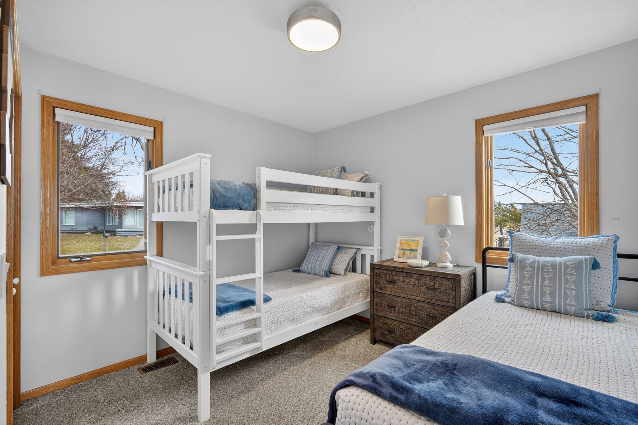 5339 Panorama Terrace