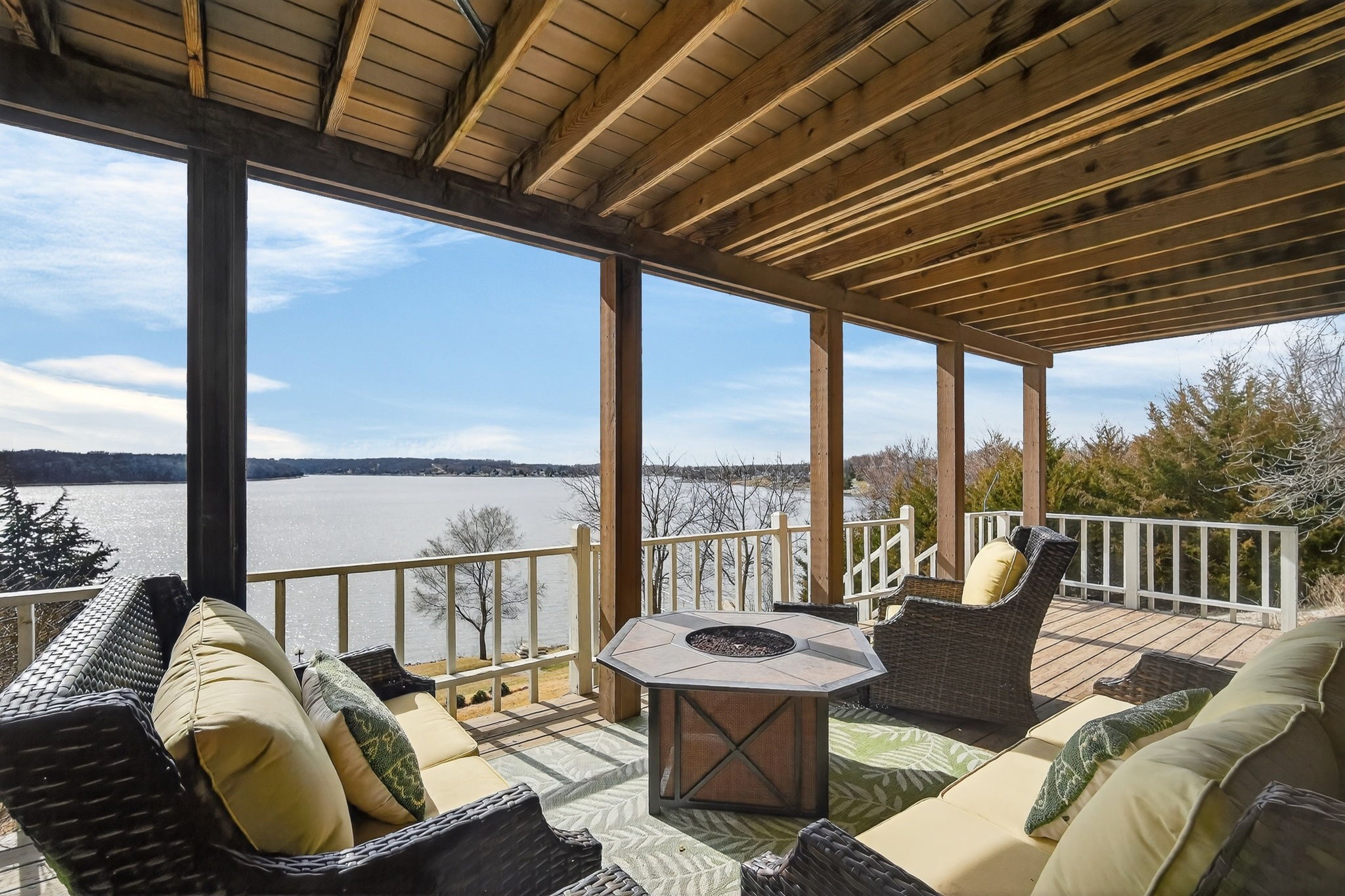 5339 Panorama Terrace