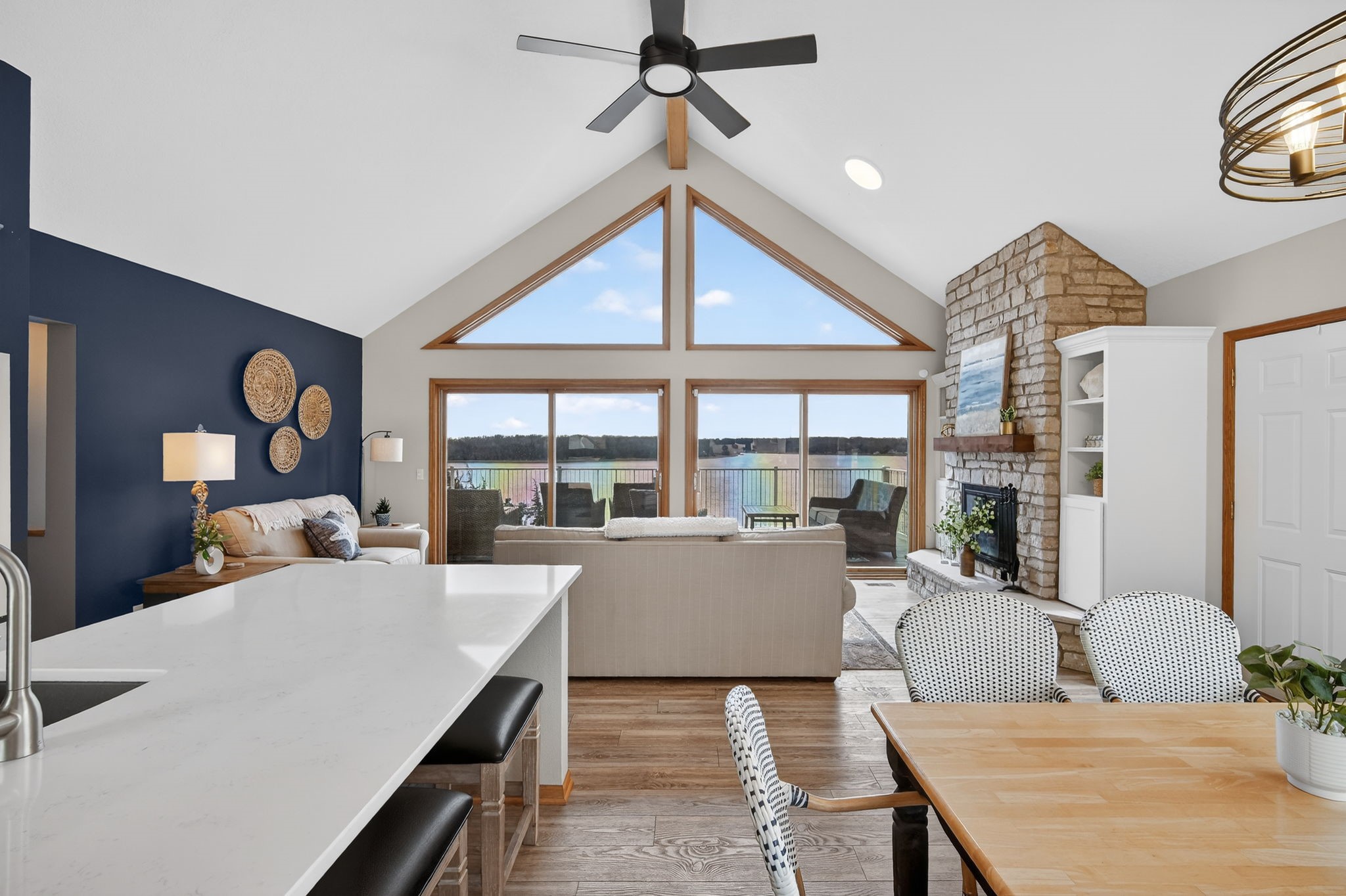 5339 Panorama Terrace