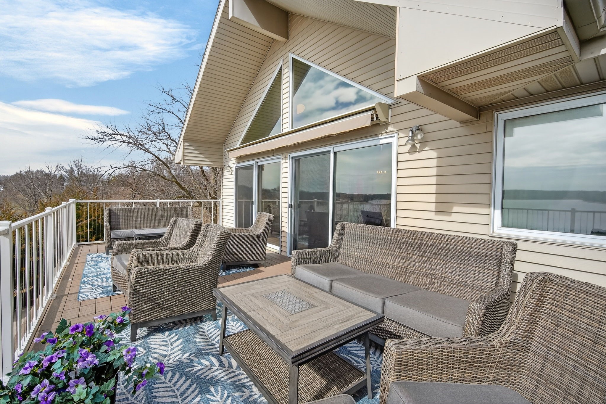 5339 Panorama Terrace