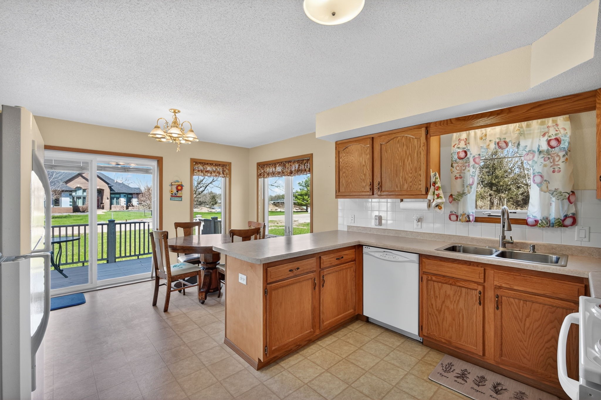 4668 Panorama Drive