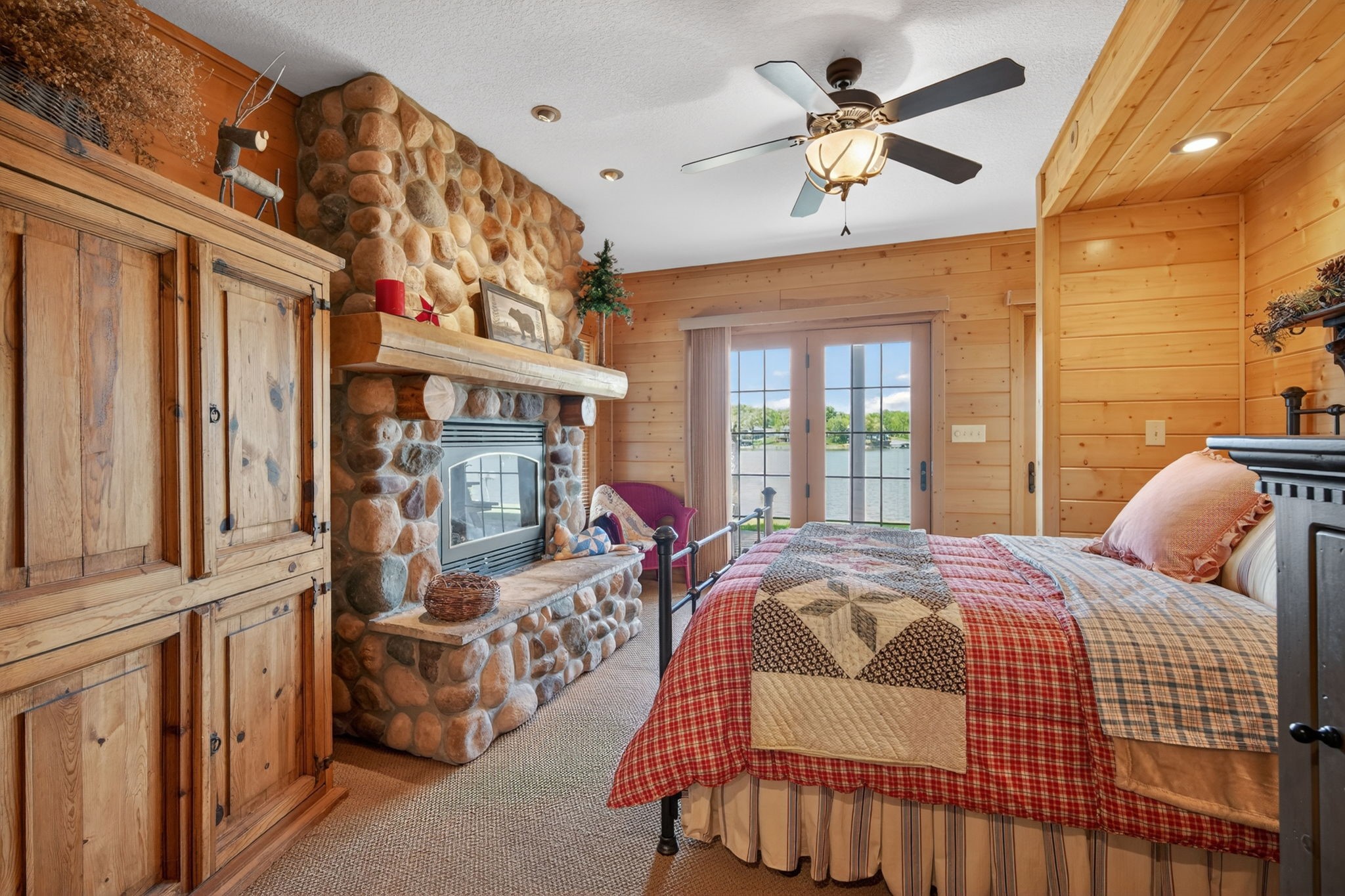 6260 Panorama Drive