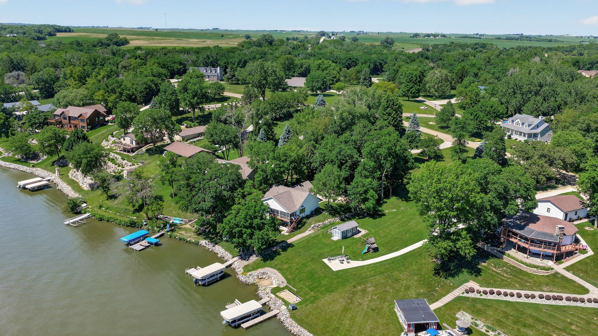4301 Hickory Point