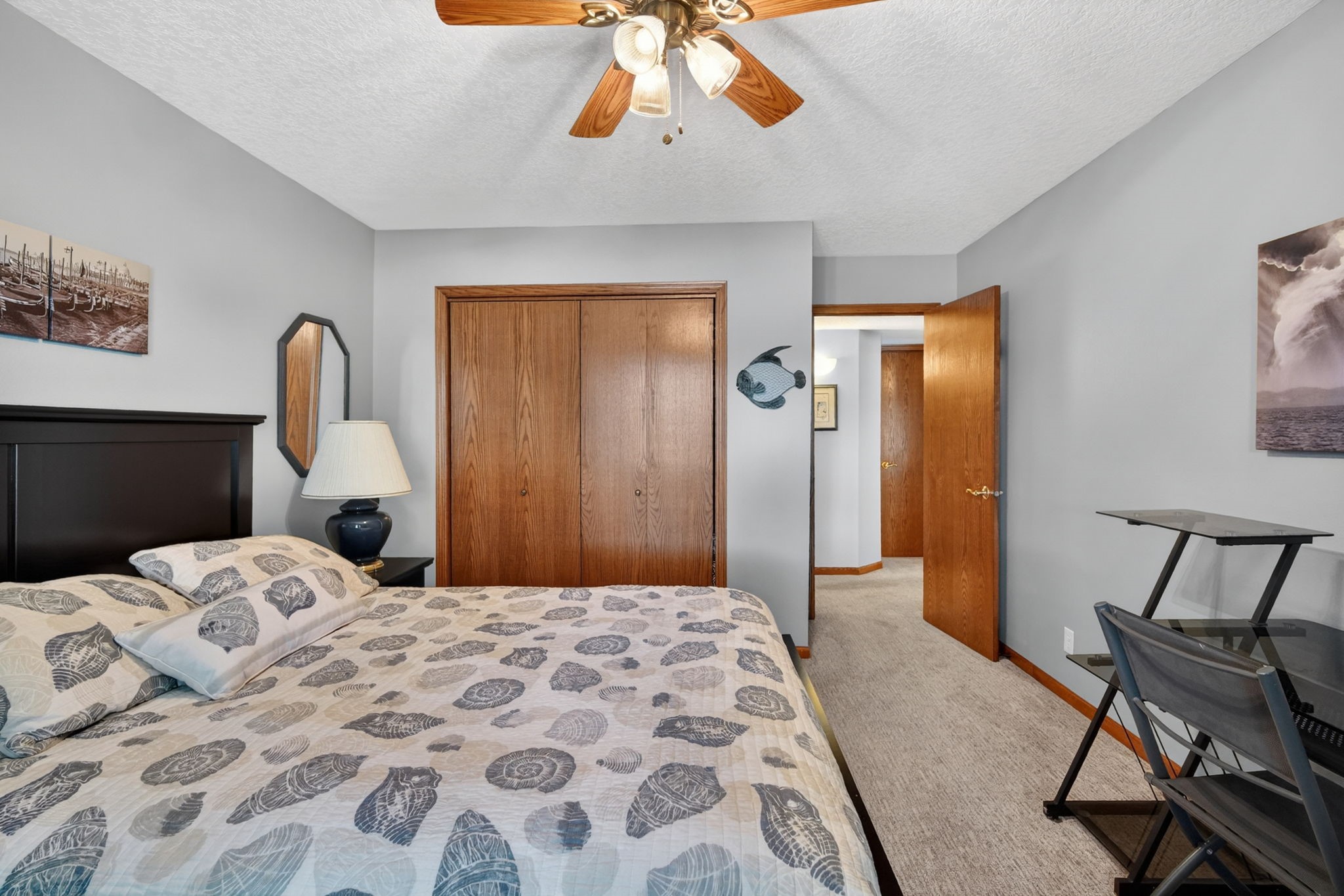 4301 Hickory Point