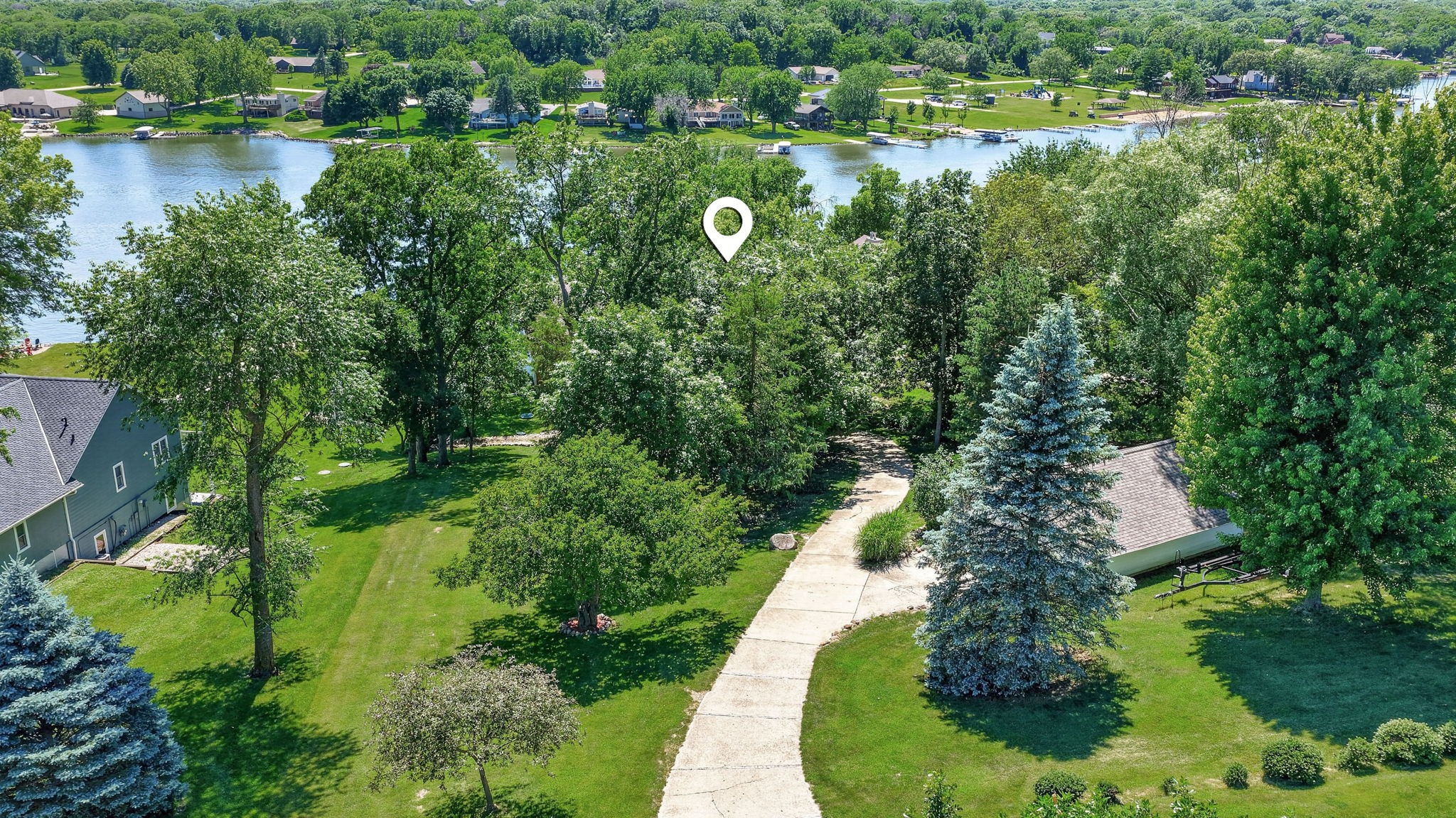 4301 Hickory Point