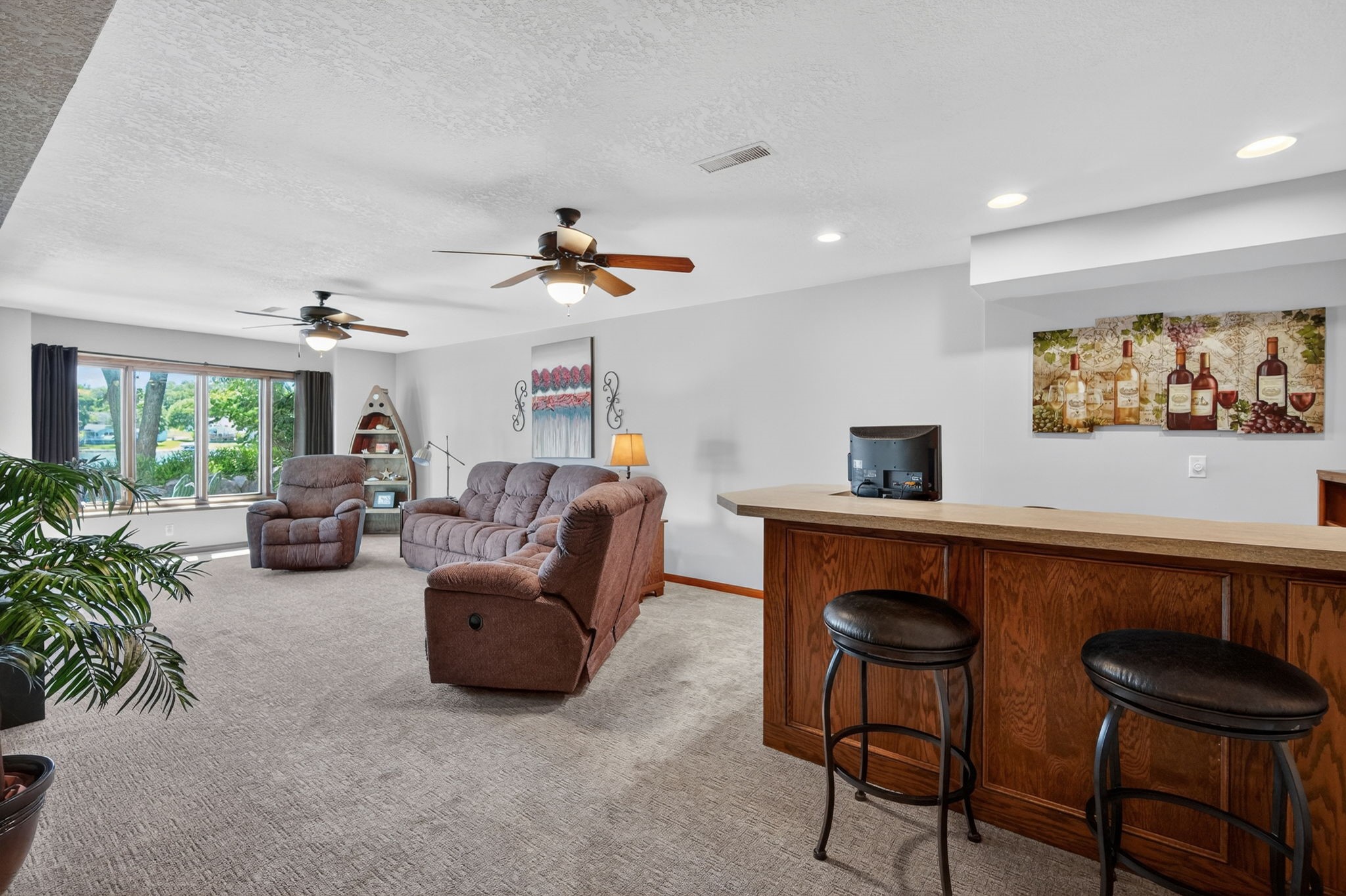 4301 Hickory Point