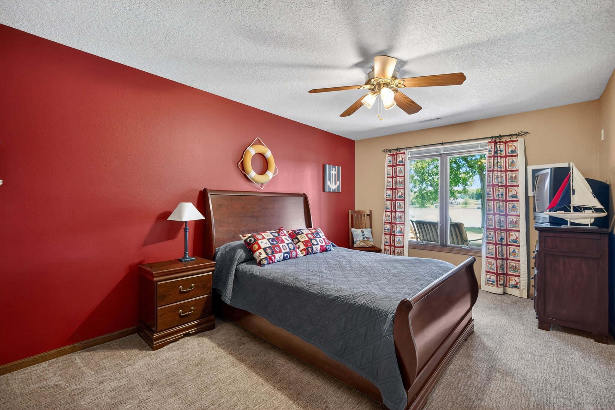 4301 Hickory Point