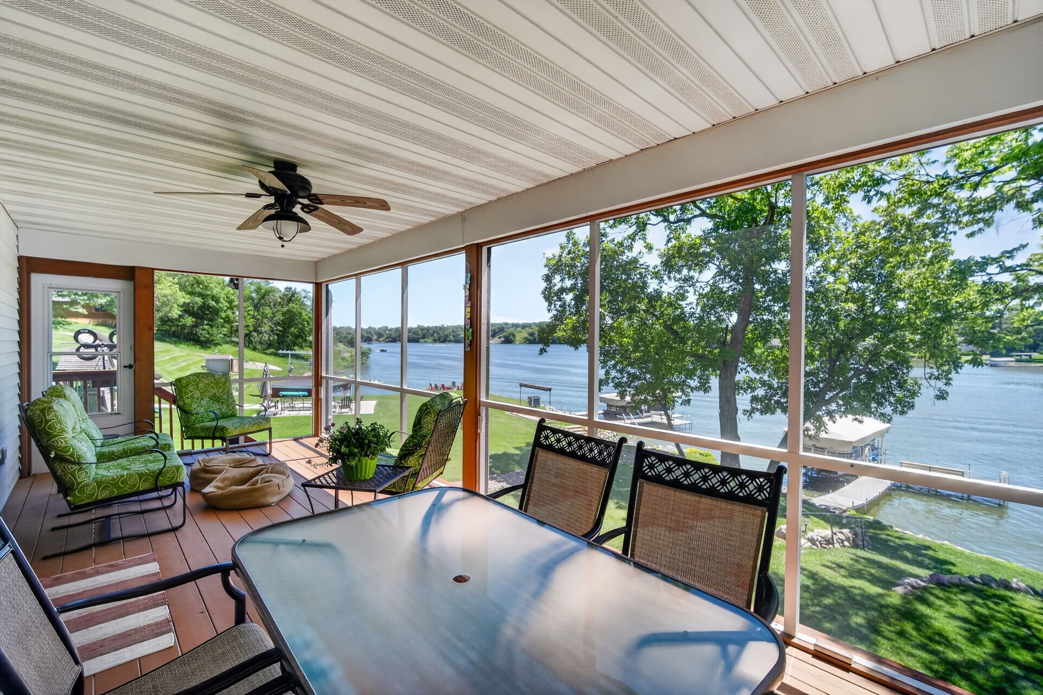 4301 Hickory Point