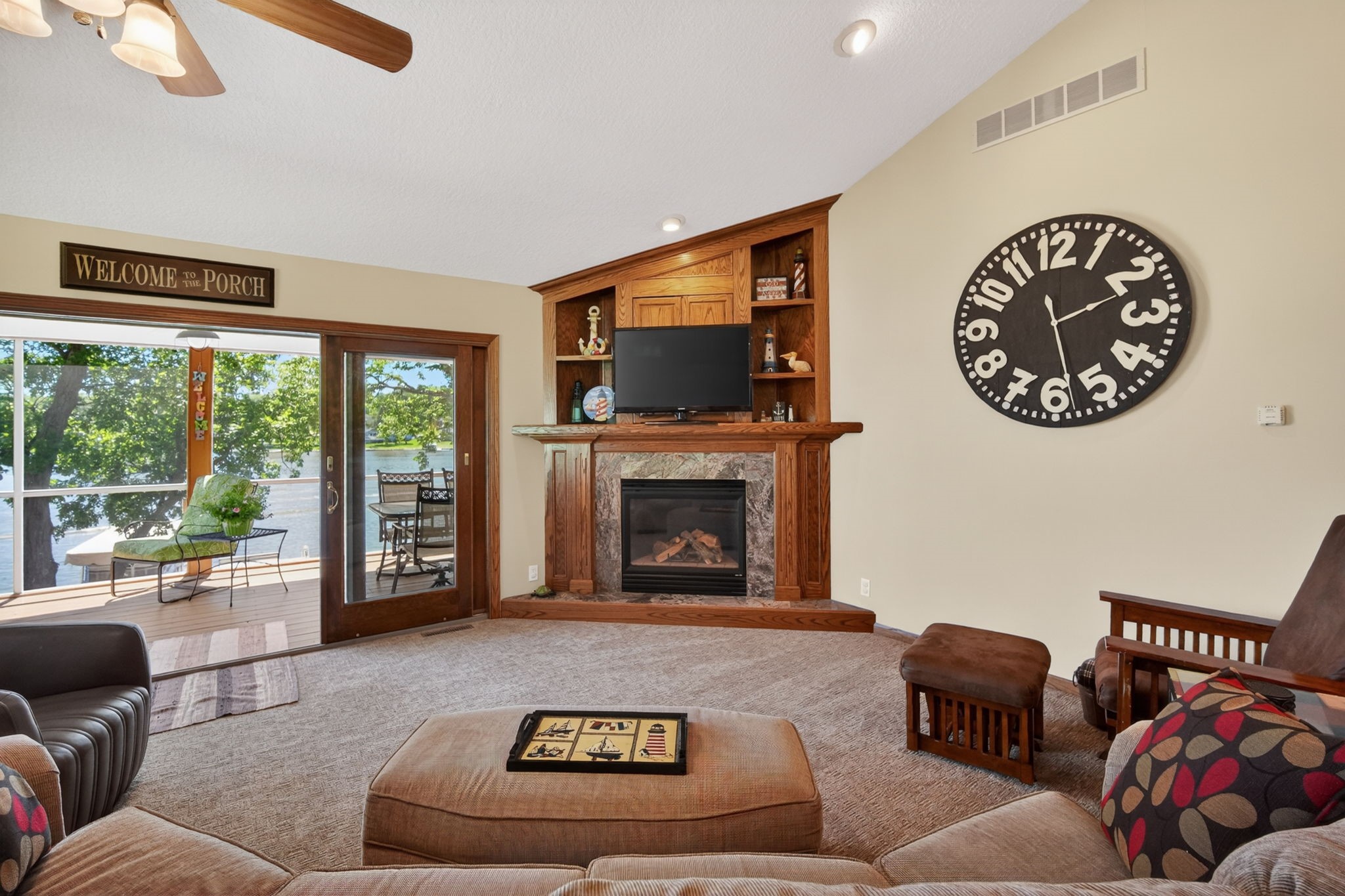 4301 Hickory Point