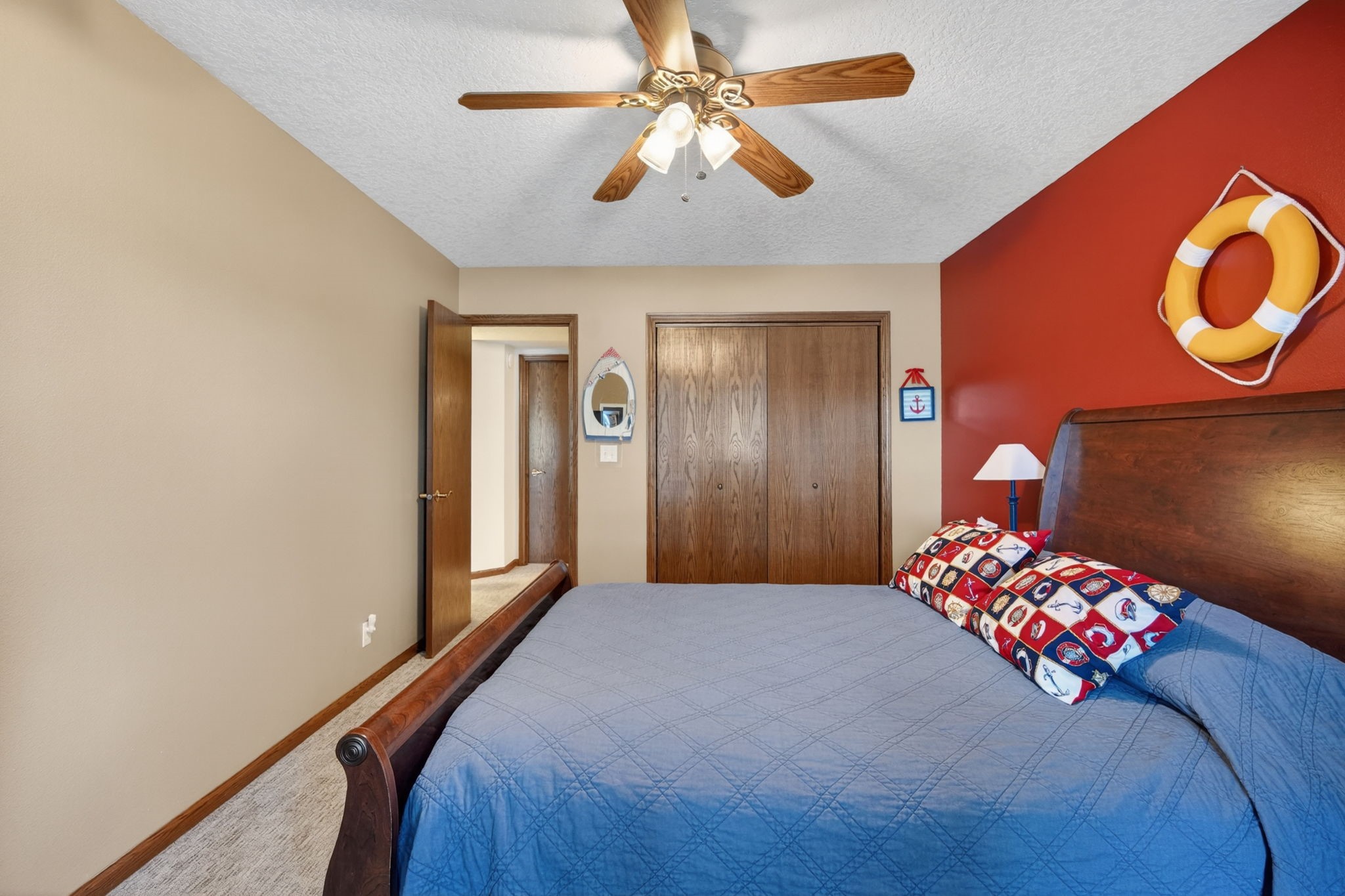 4301 Hickory Point