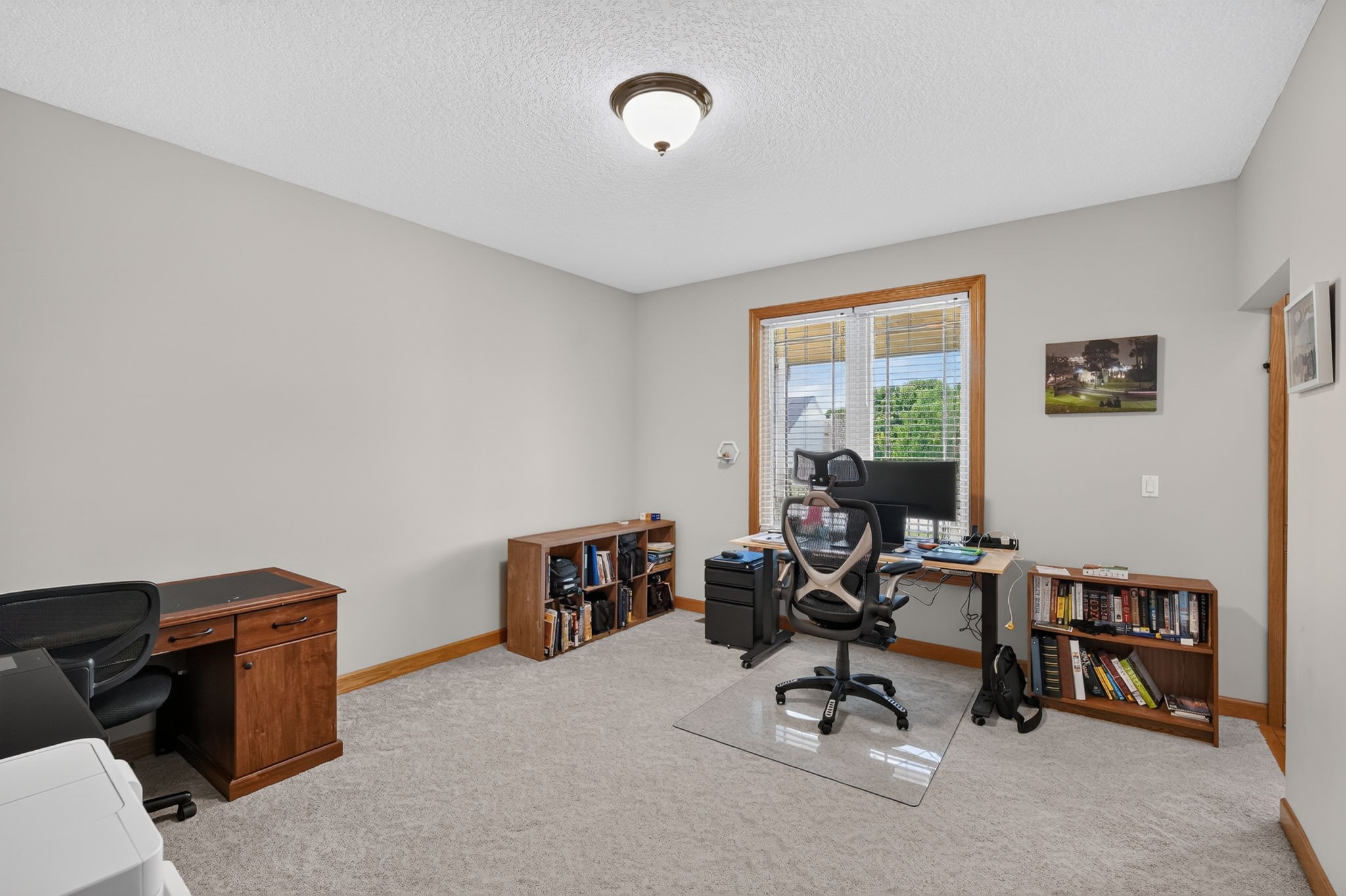 2215 SW WOODLAND Drive