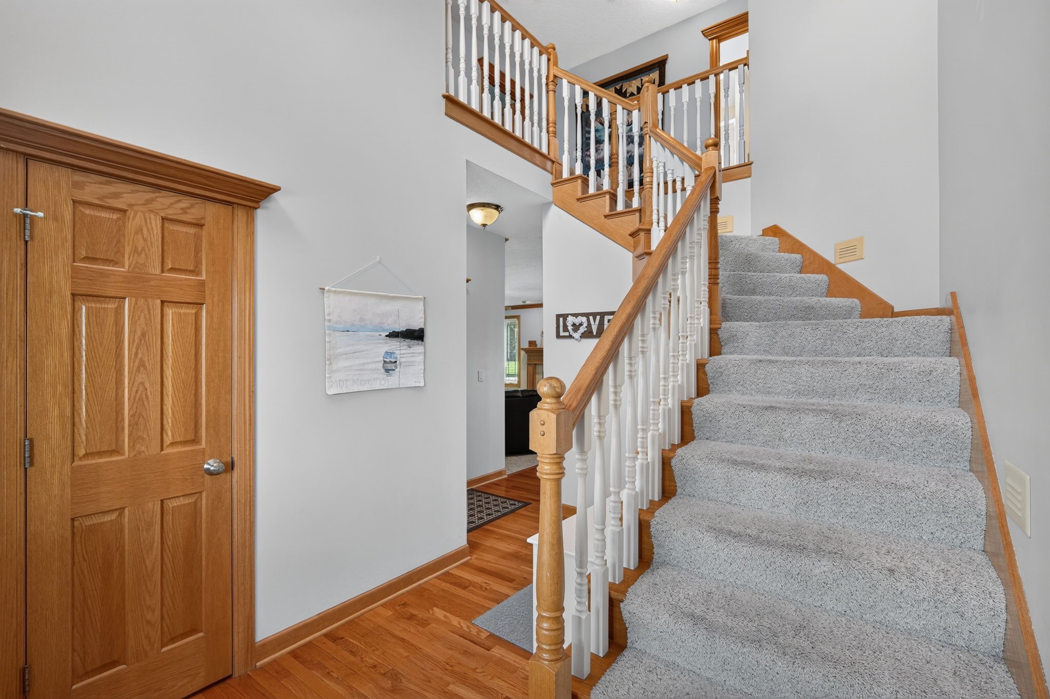 2215 SW WOODLAND Drive