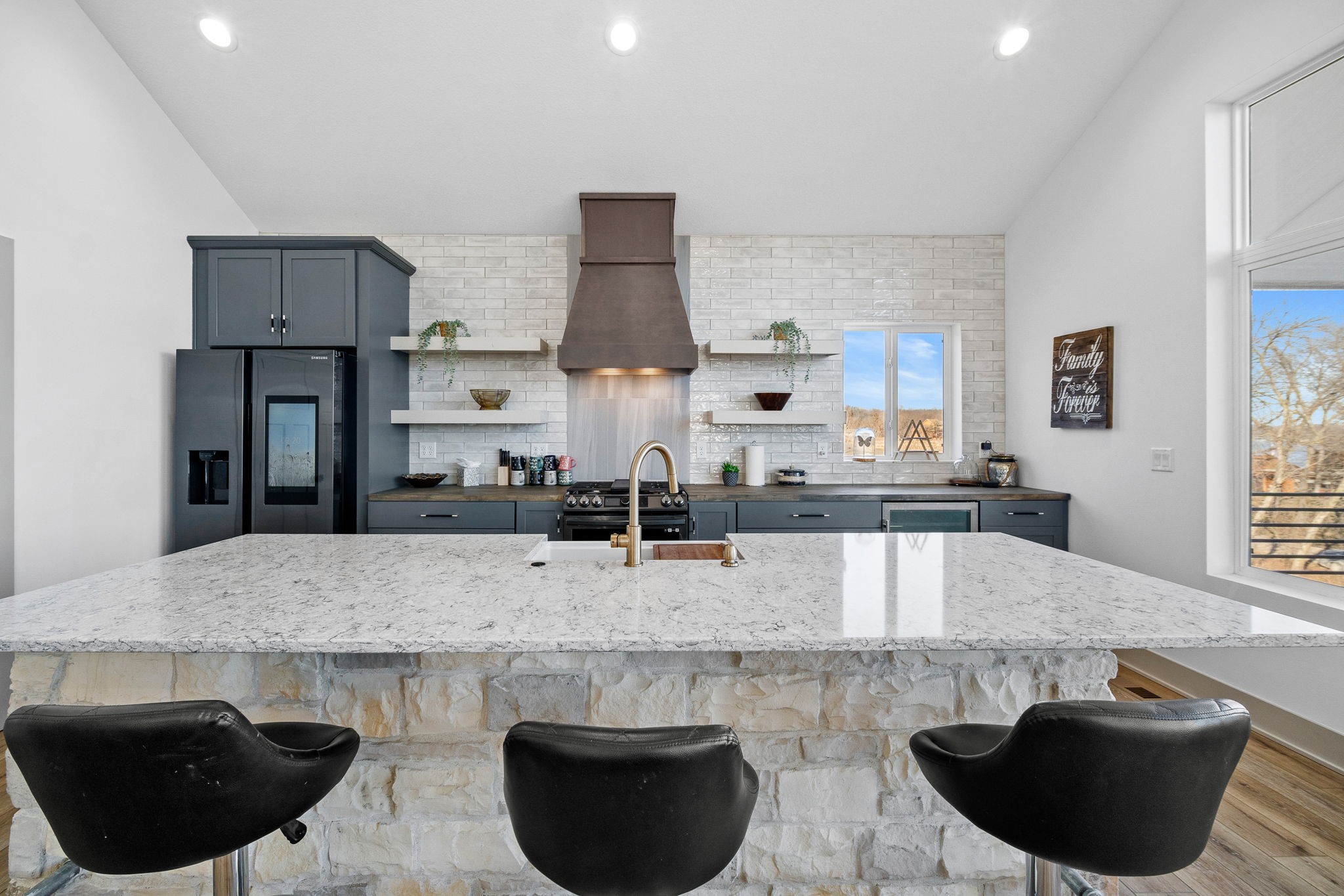 6257 Panorama Drive