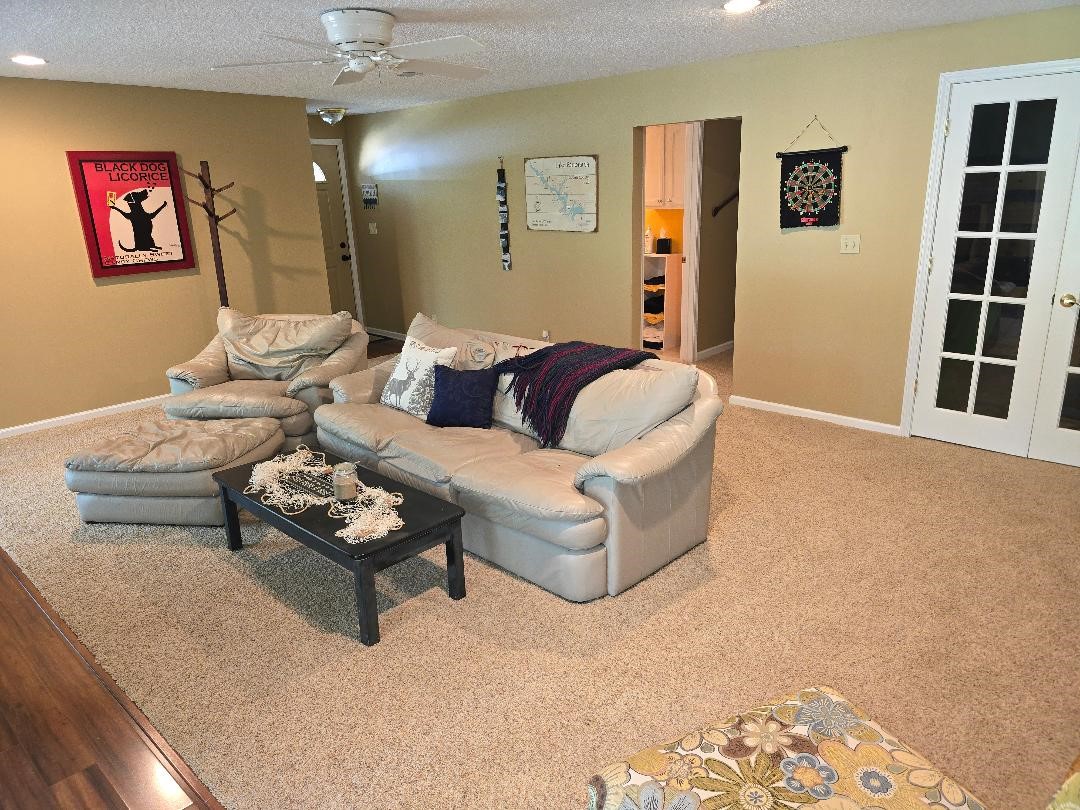 6808 Panorama Drive