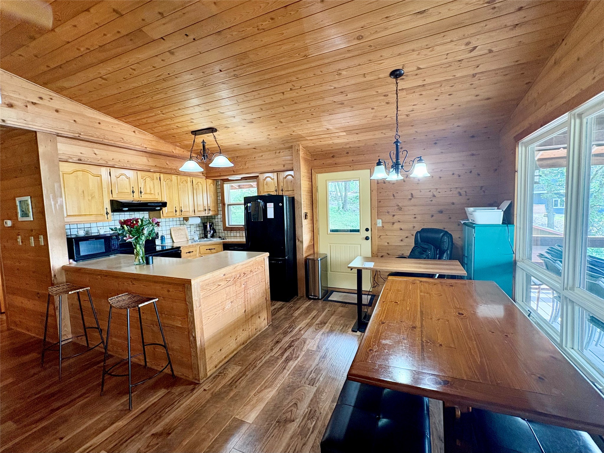 4281 Panorama Drive