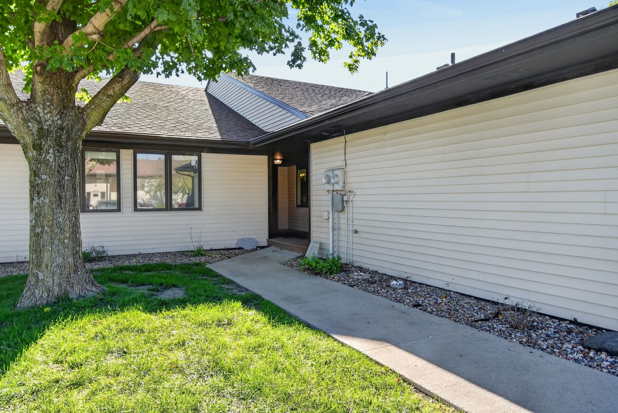 5018 Karen Drive 305