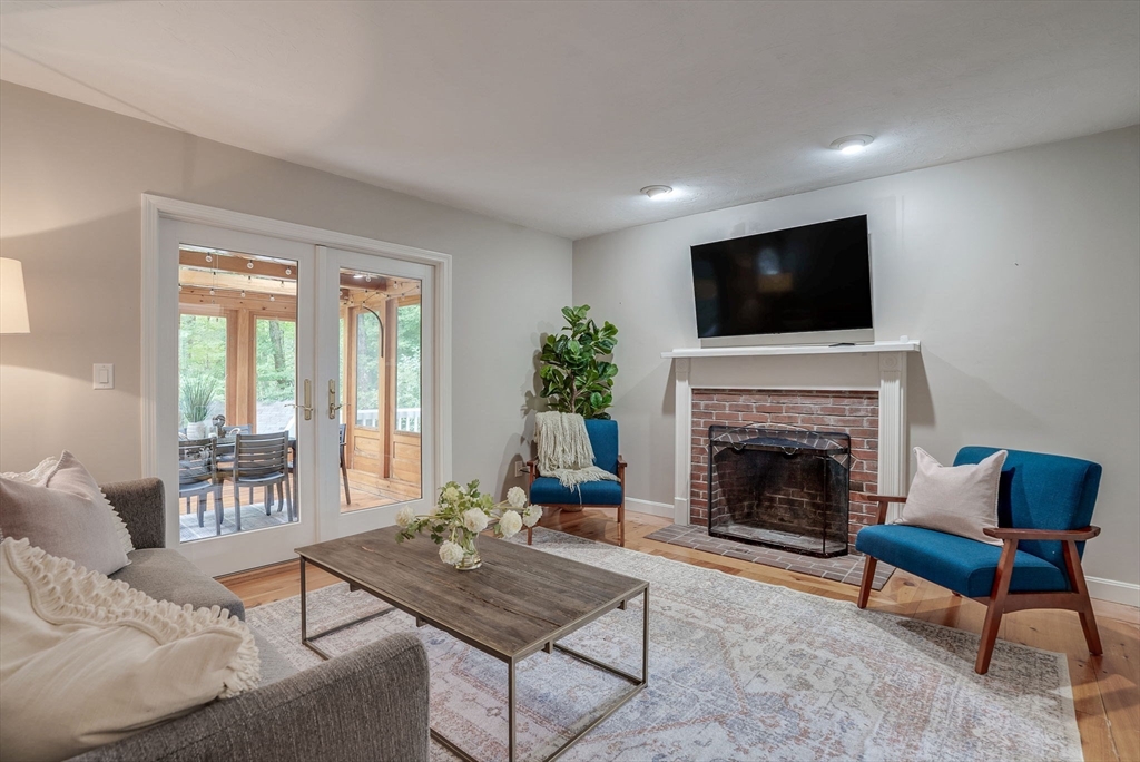 115 Meadow Lane