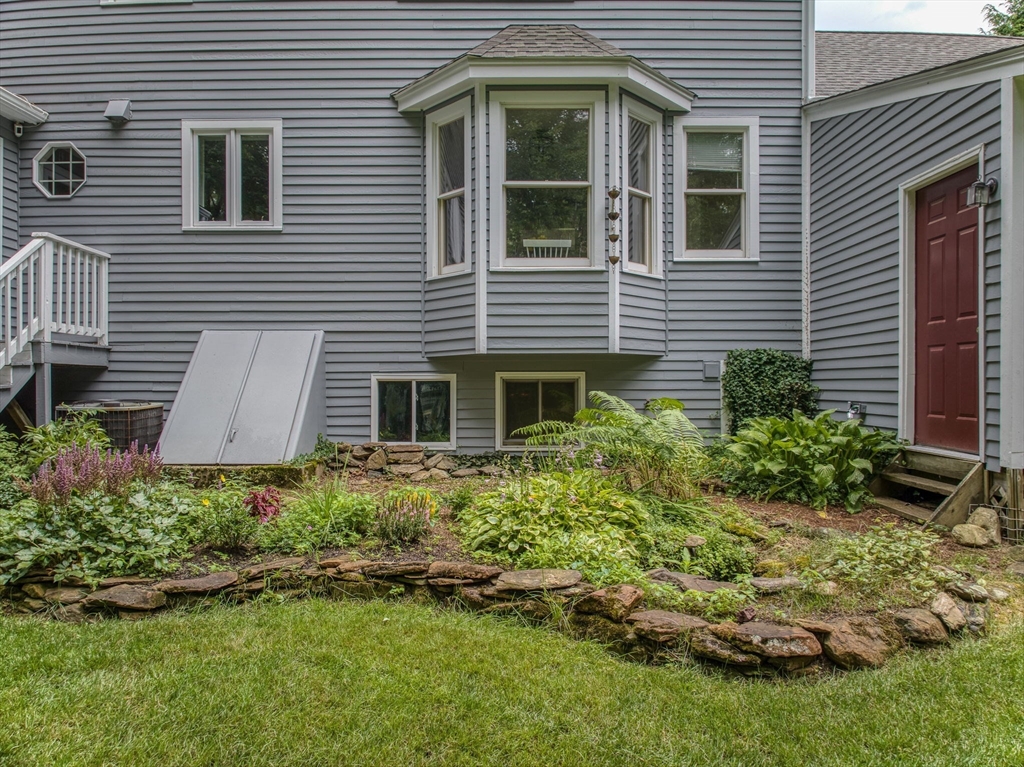 115 Meadow Lane