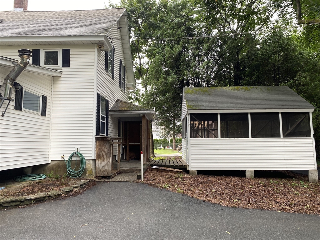 11 Oakes Street