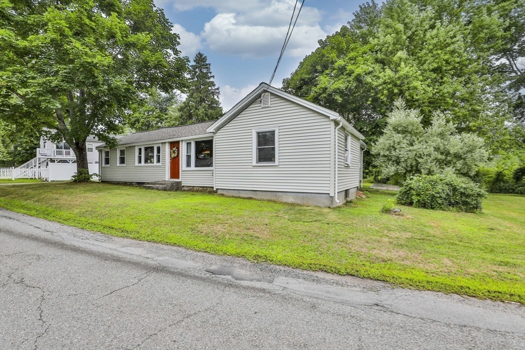 206 Snake Hill Rd