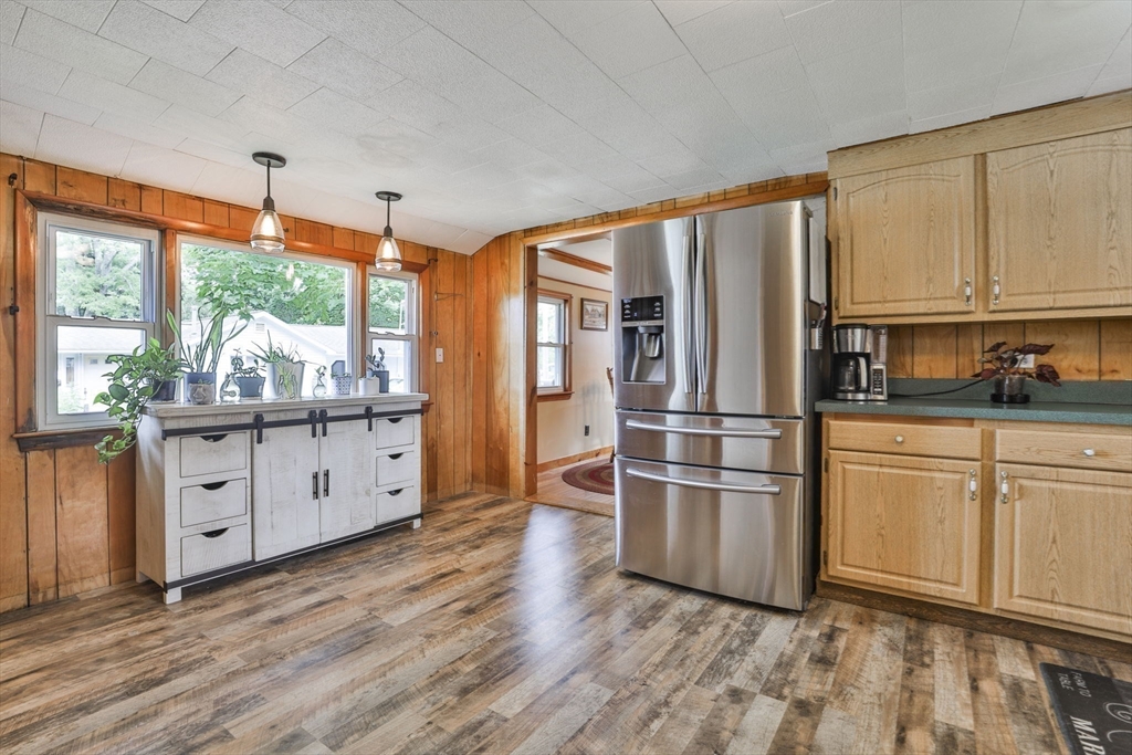 206 Snake Hill Rd