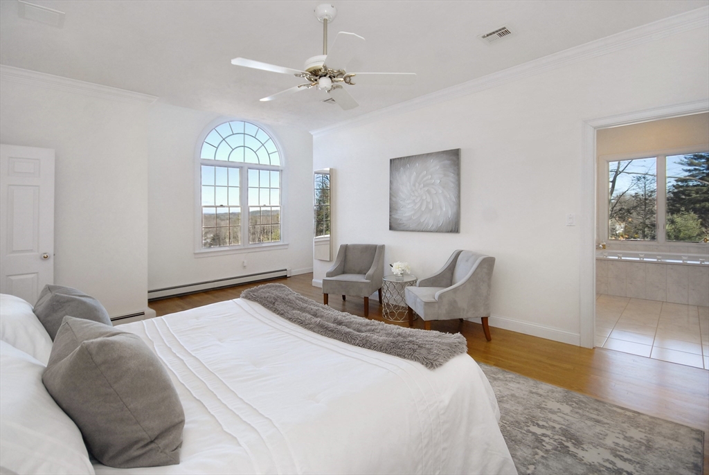 45 Kettle Hole Rd