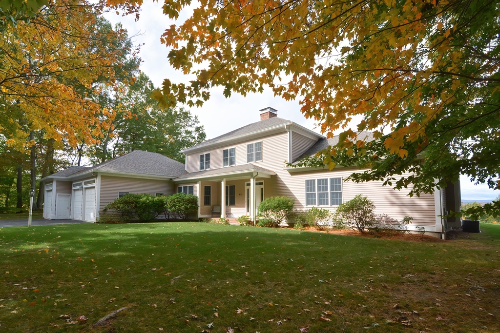 45 Kettle Hole Rd